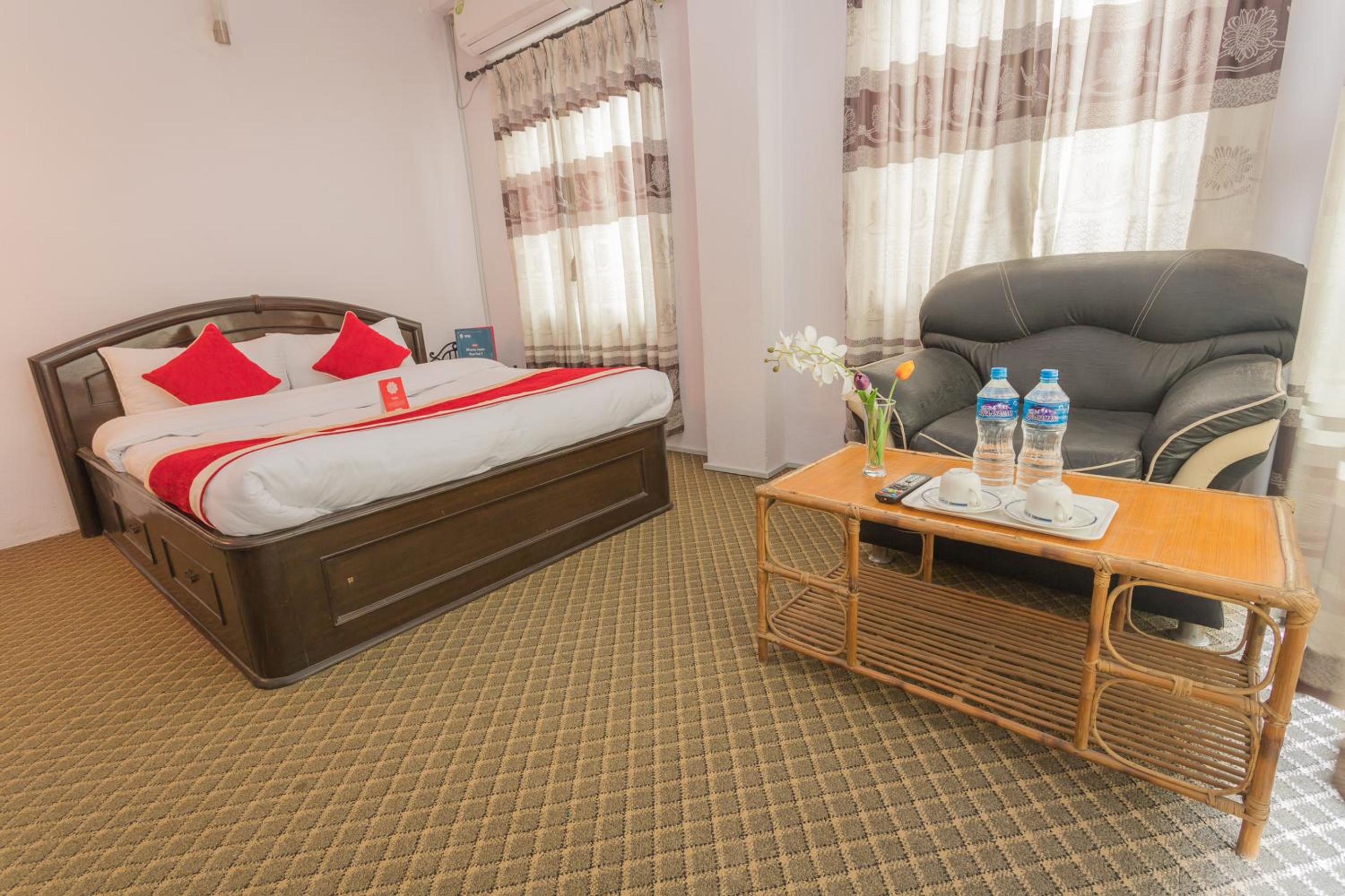 Standard Double Room - Photo 2
