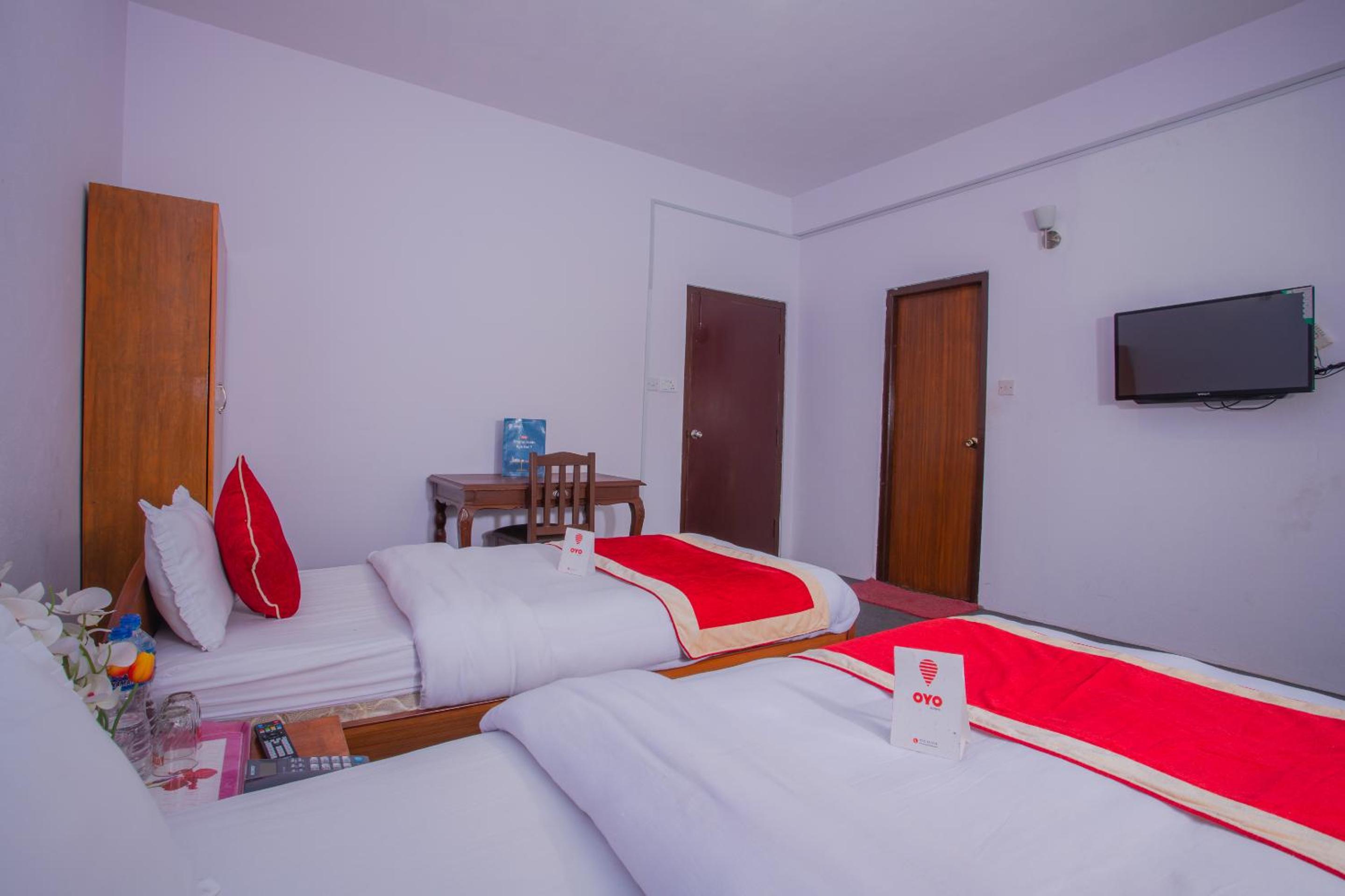 Deluxe Double Room - Photo 4