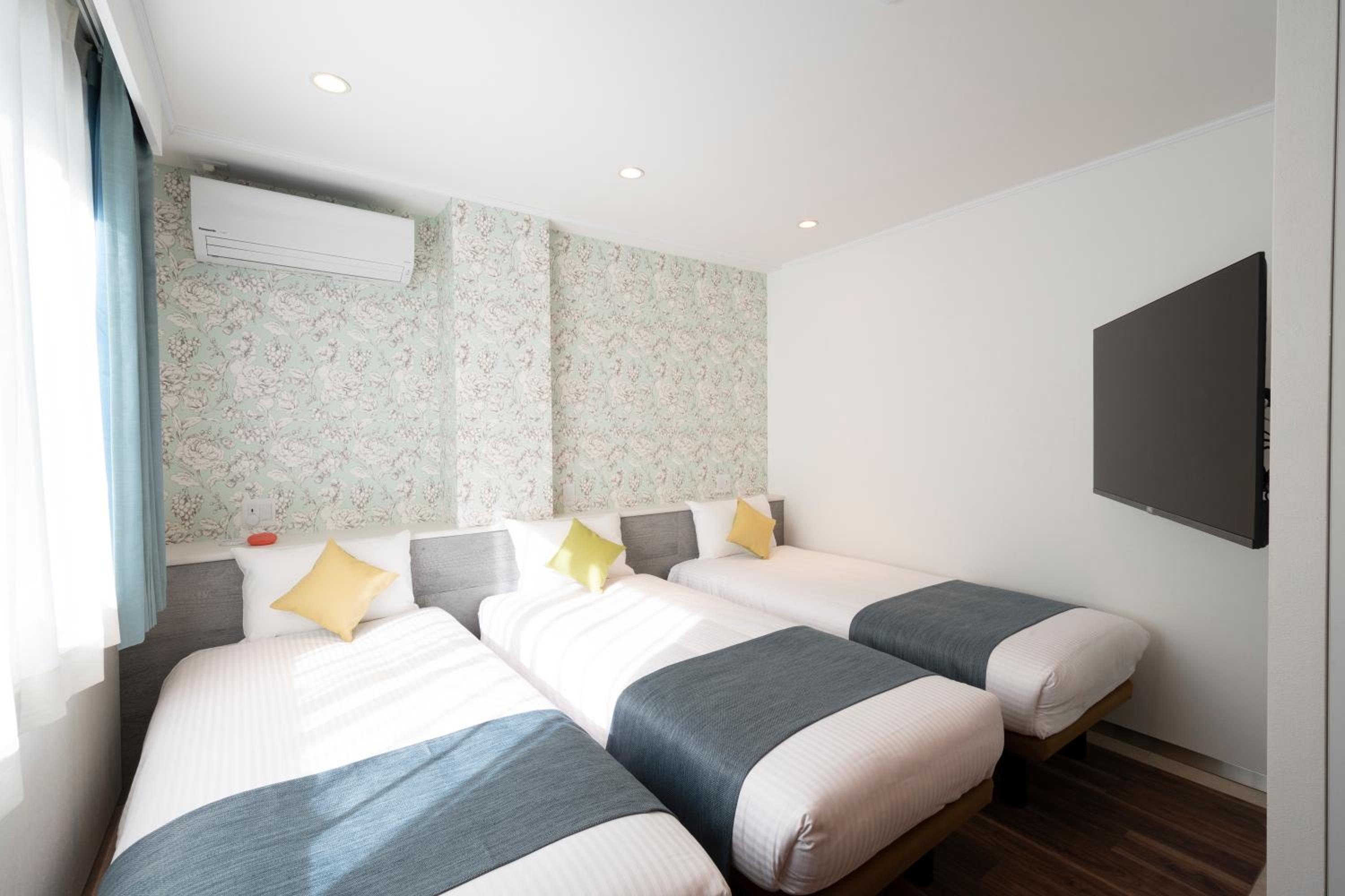 Triple Room with Garden View