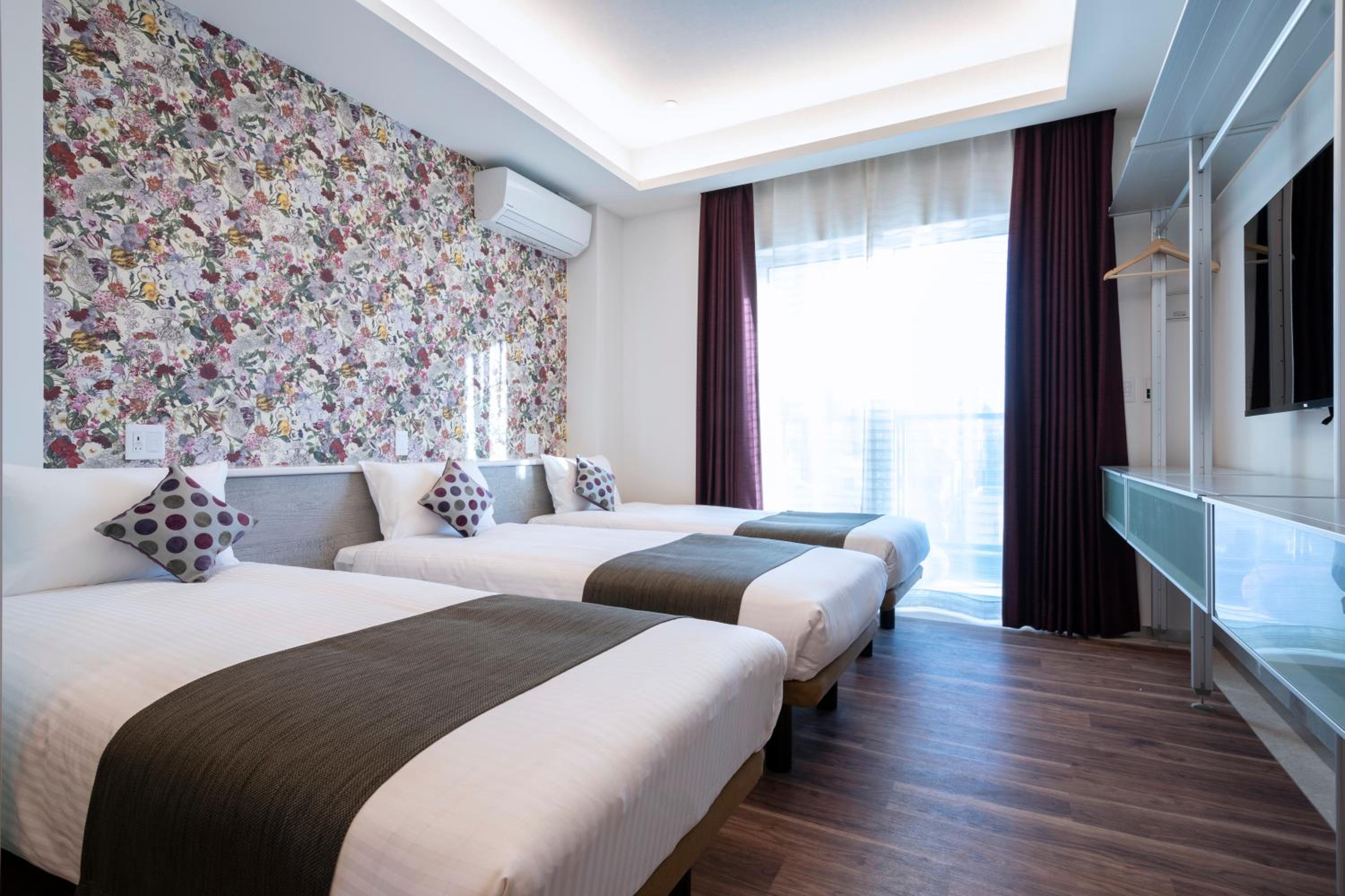 Luxury Triple Room