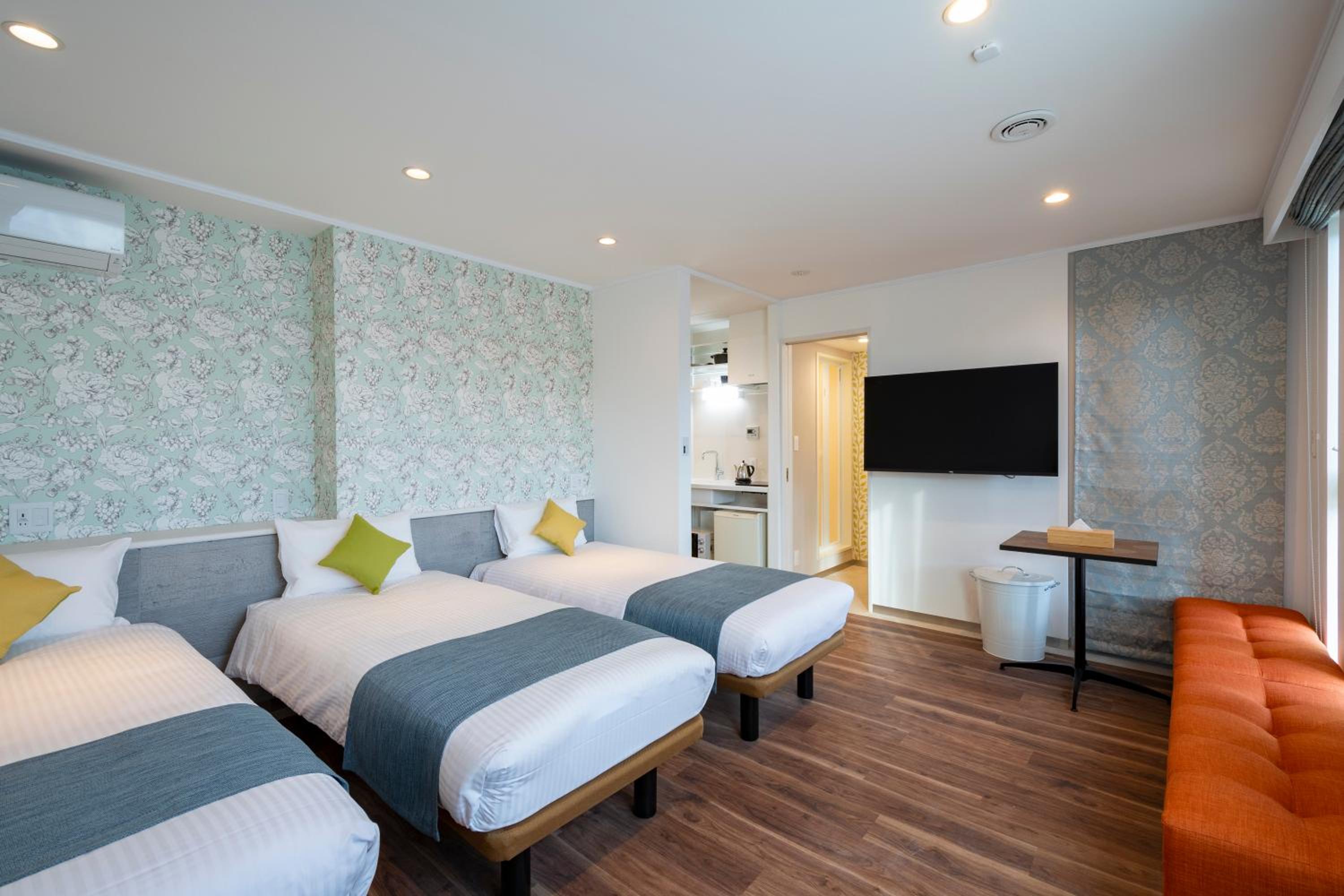 Classic Triple Room photo 2