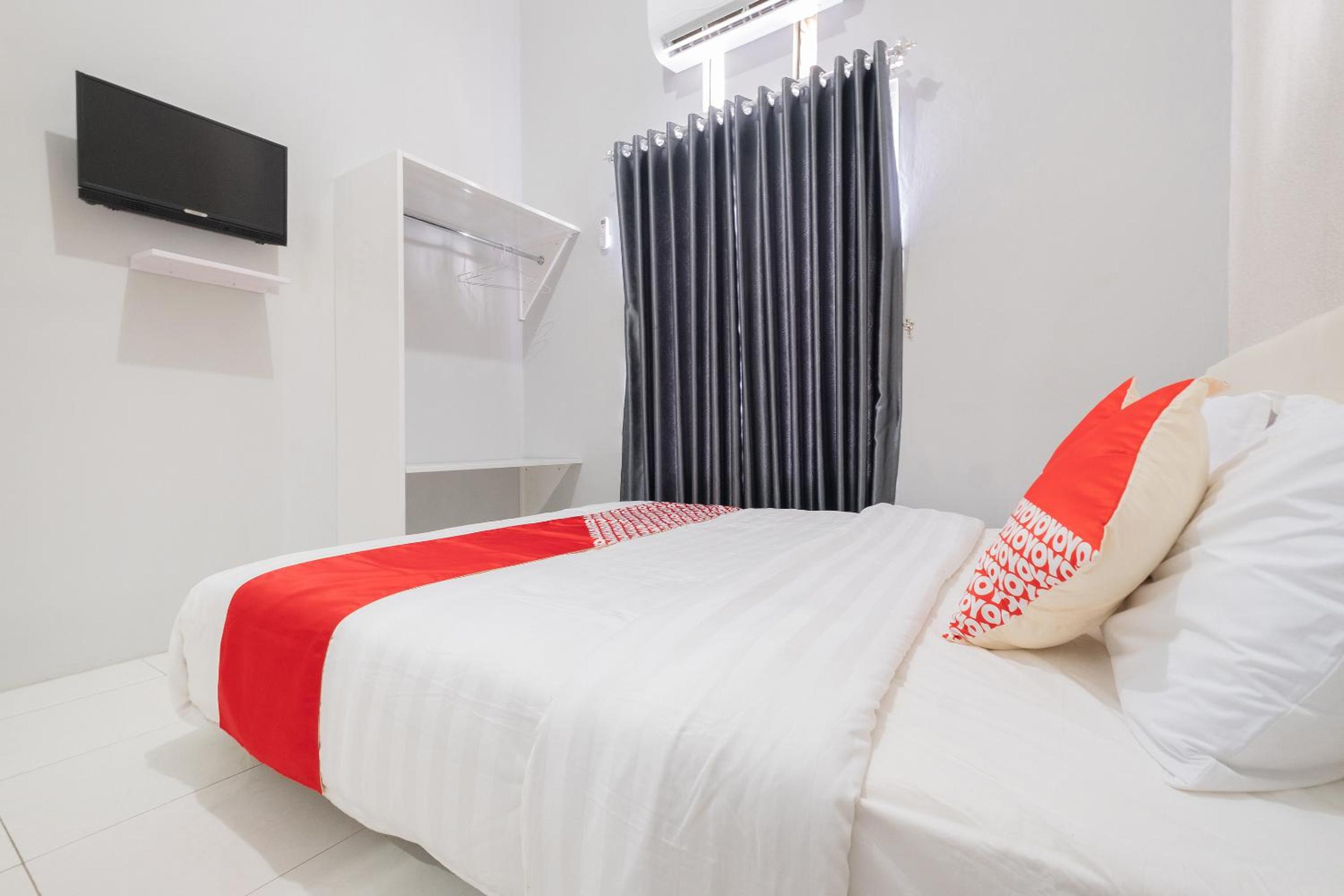 Deluxe Double Room photo 2