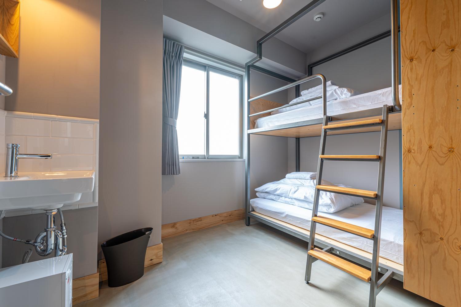 Twin Room With Shared Bathroom photo 1