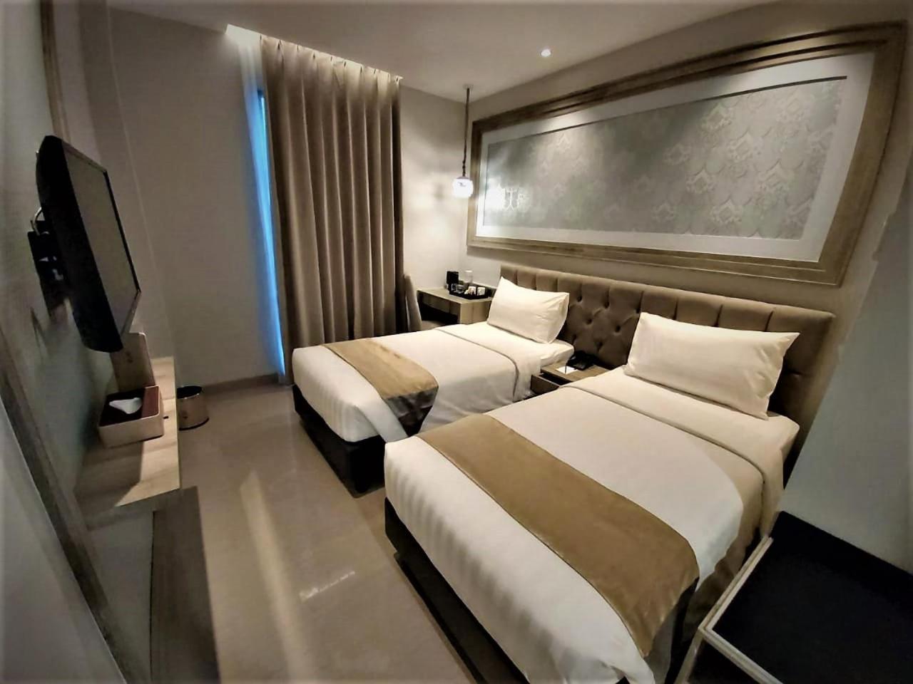 Standard Twin Room - Photo 1