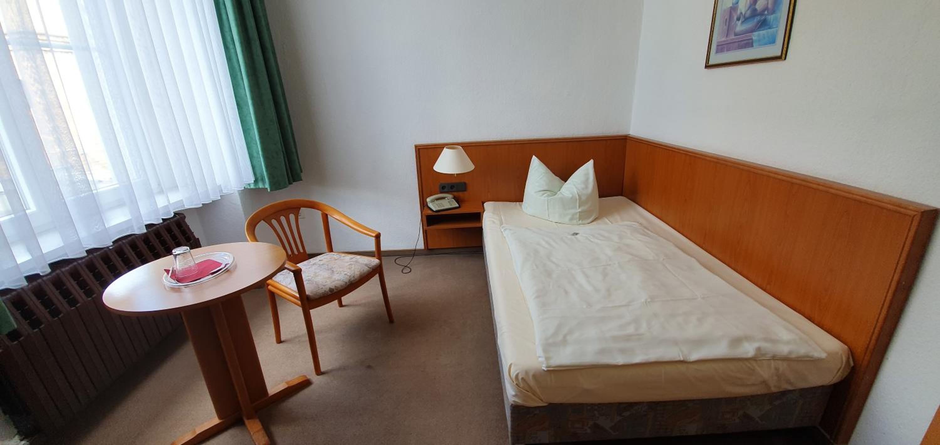 Budget Single Room photo 2