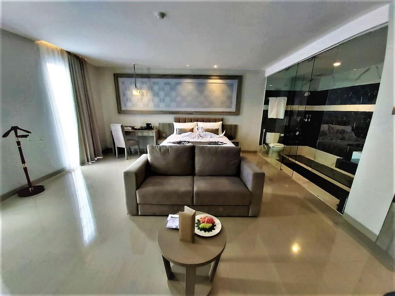 King Suite - Photo 1