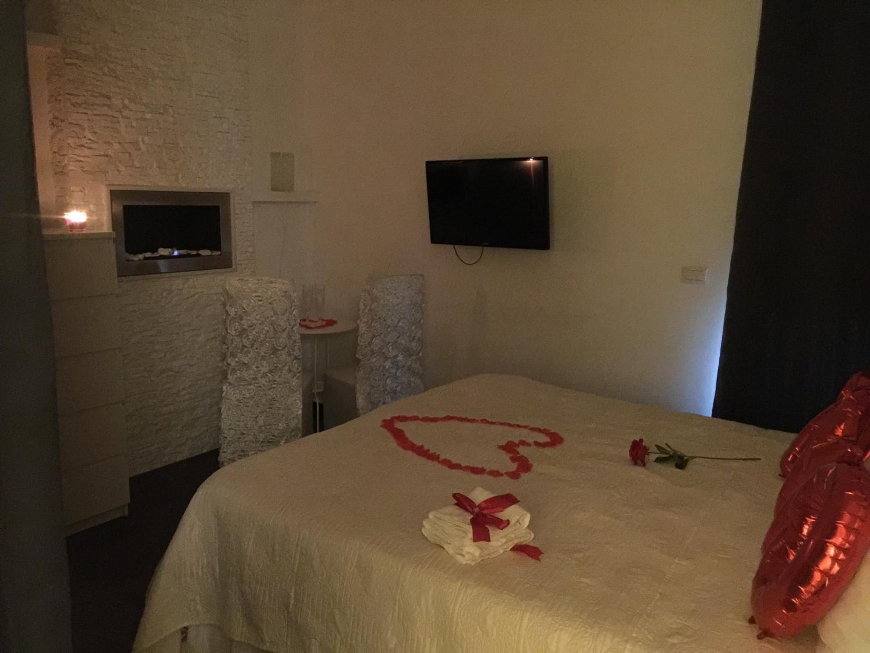 Deluxe Double Room with Sea View - Photo 30