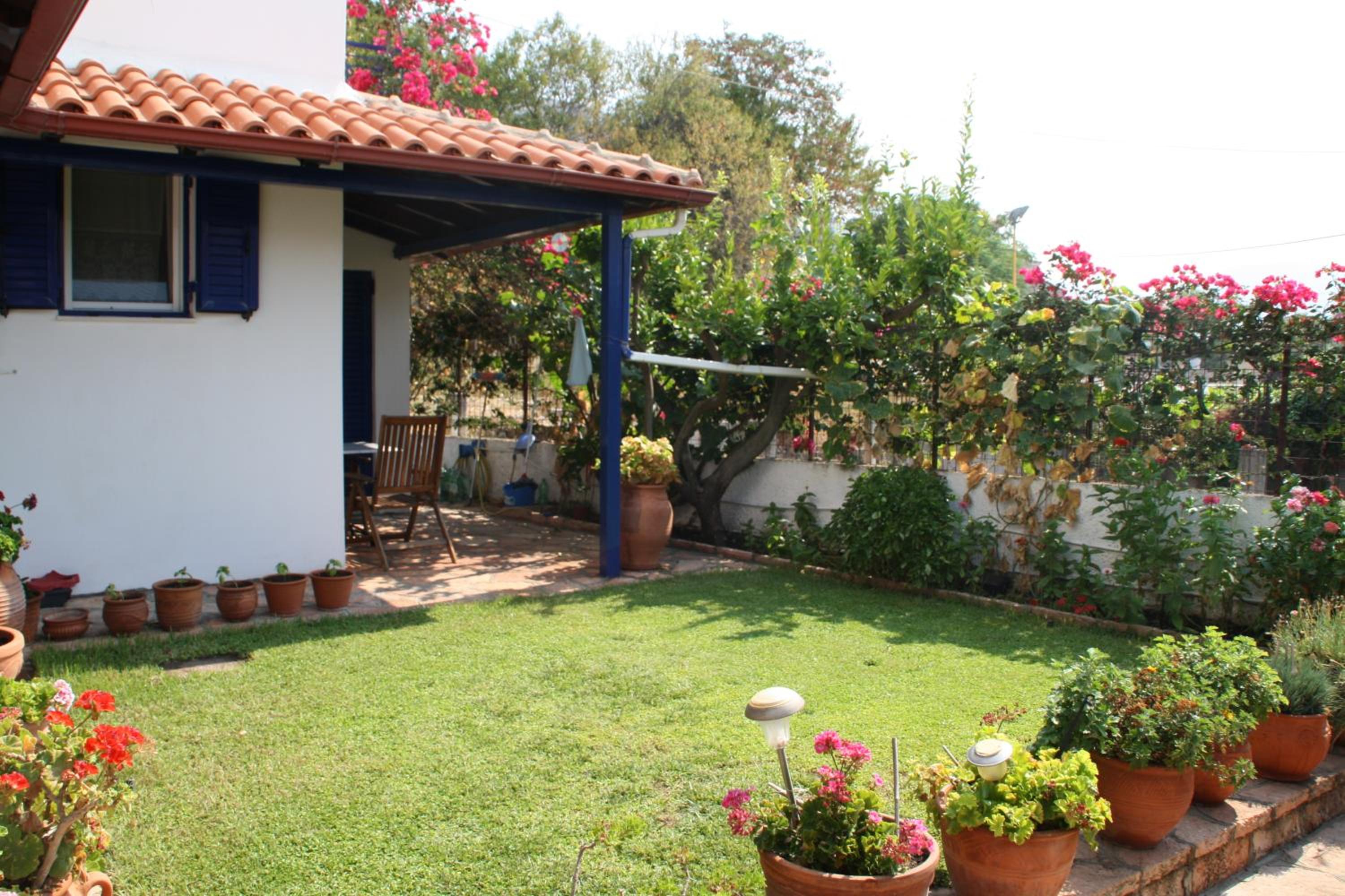 Studio with Garden View - Photo 9