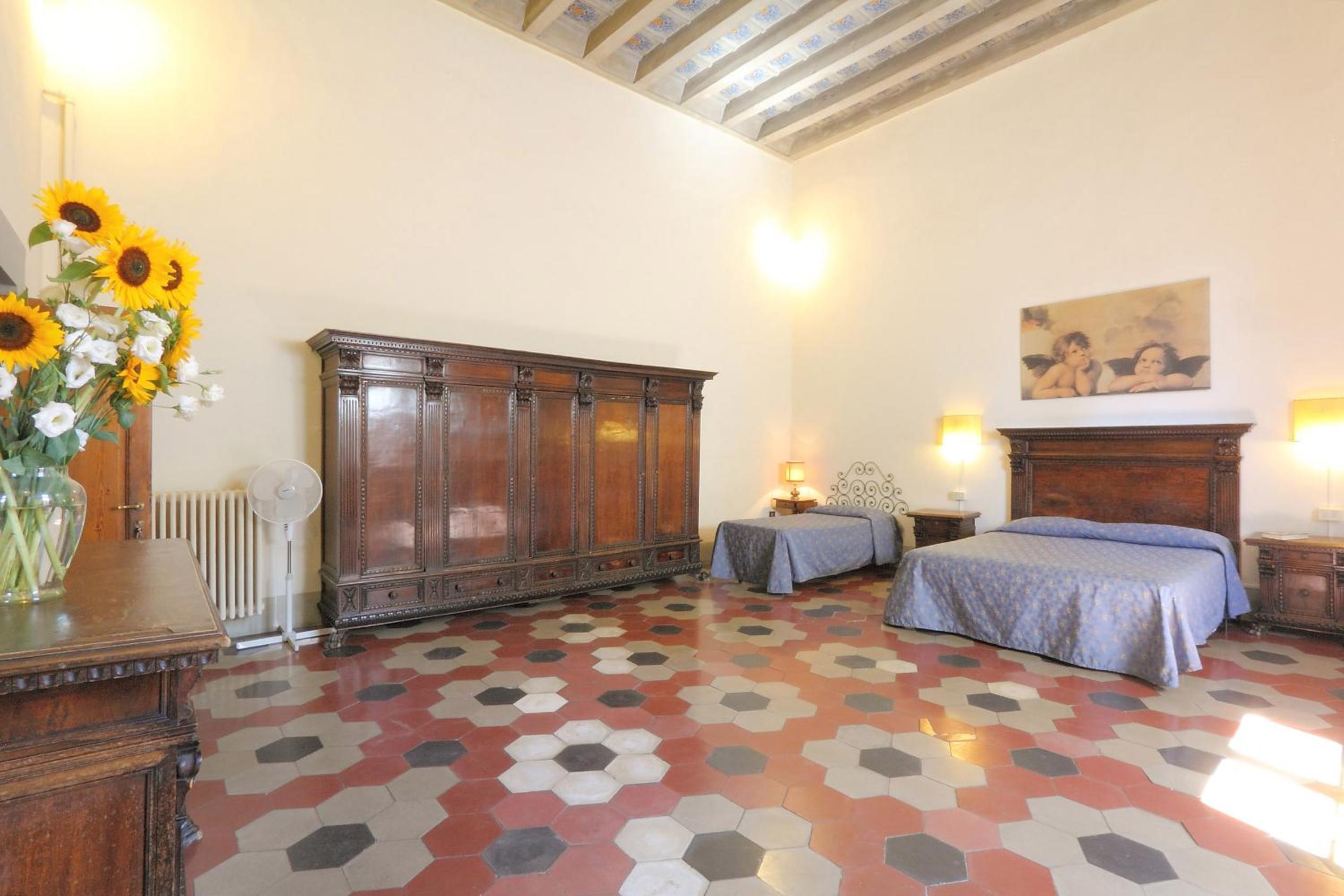Quadruple Room with Private Shower and Shared Toilet photo 3