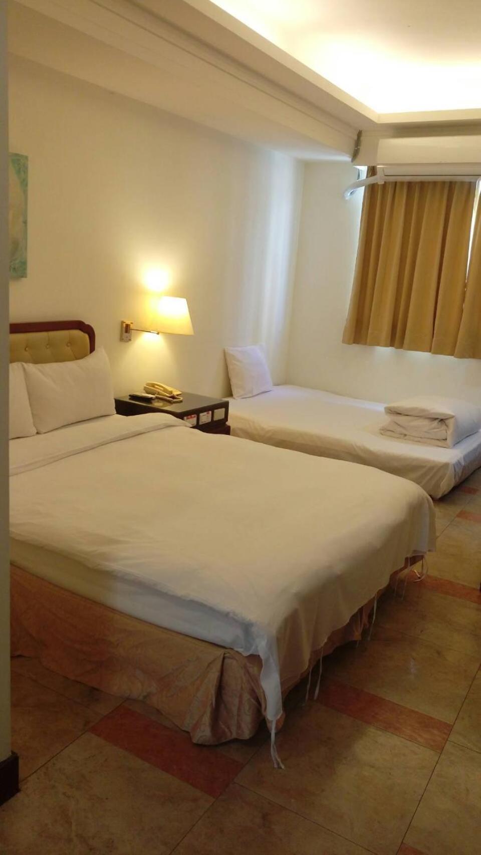 Economy Quadruple Room photo 2