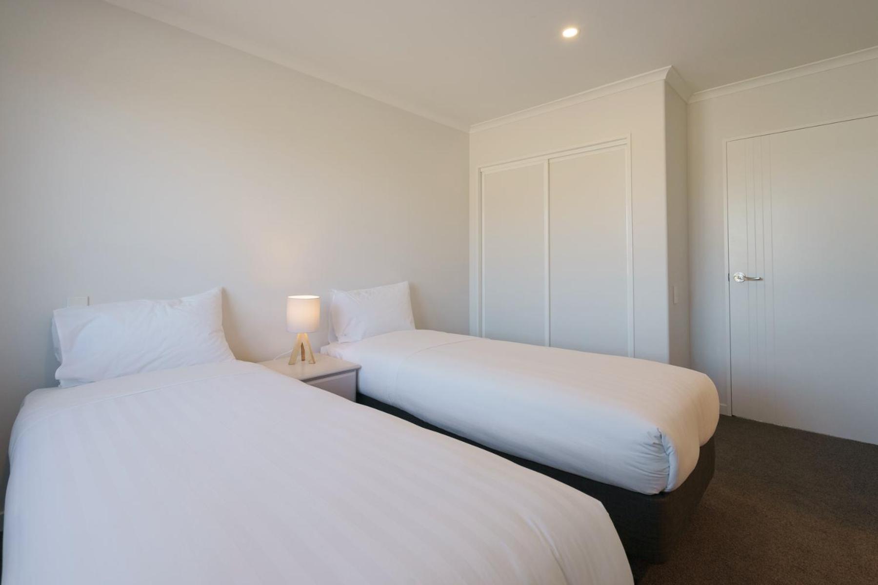 Three-Bedroom Apartment - Photo 8