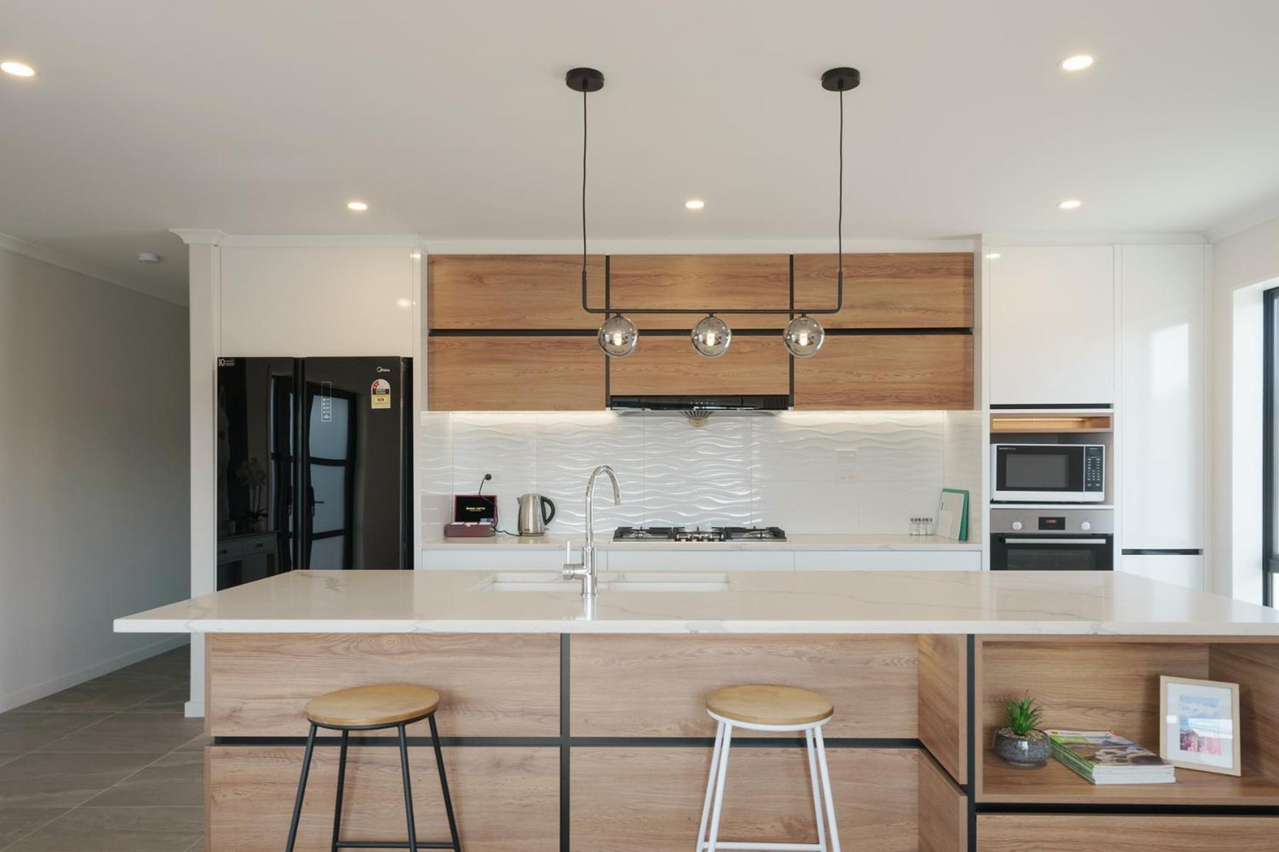 Three-Bedroom Apartment - Photo 3