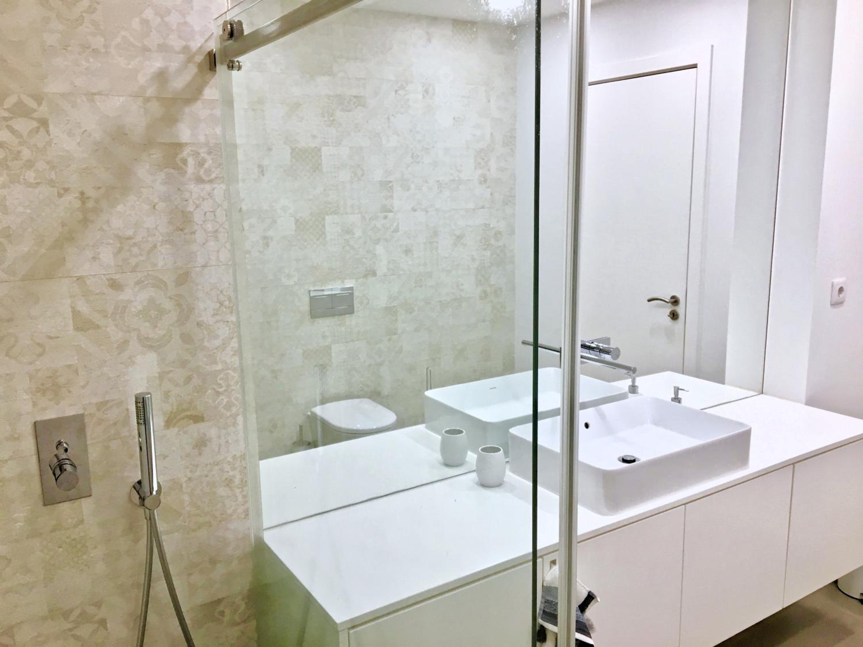 Double Room with Shared Bathroom photo 2