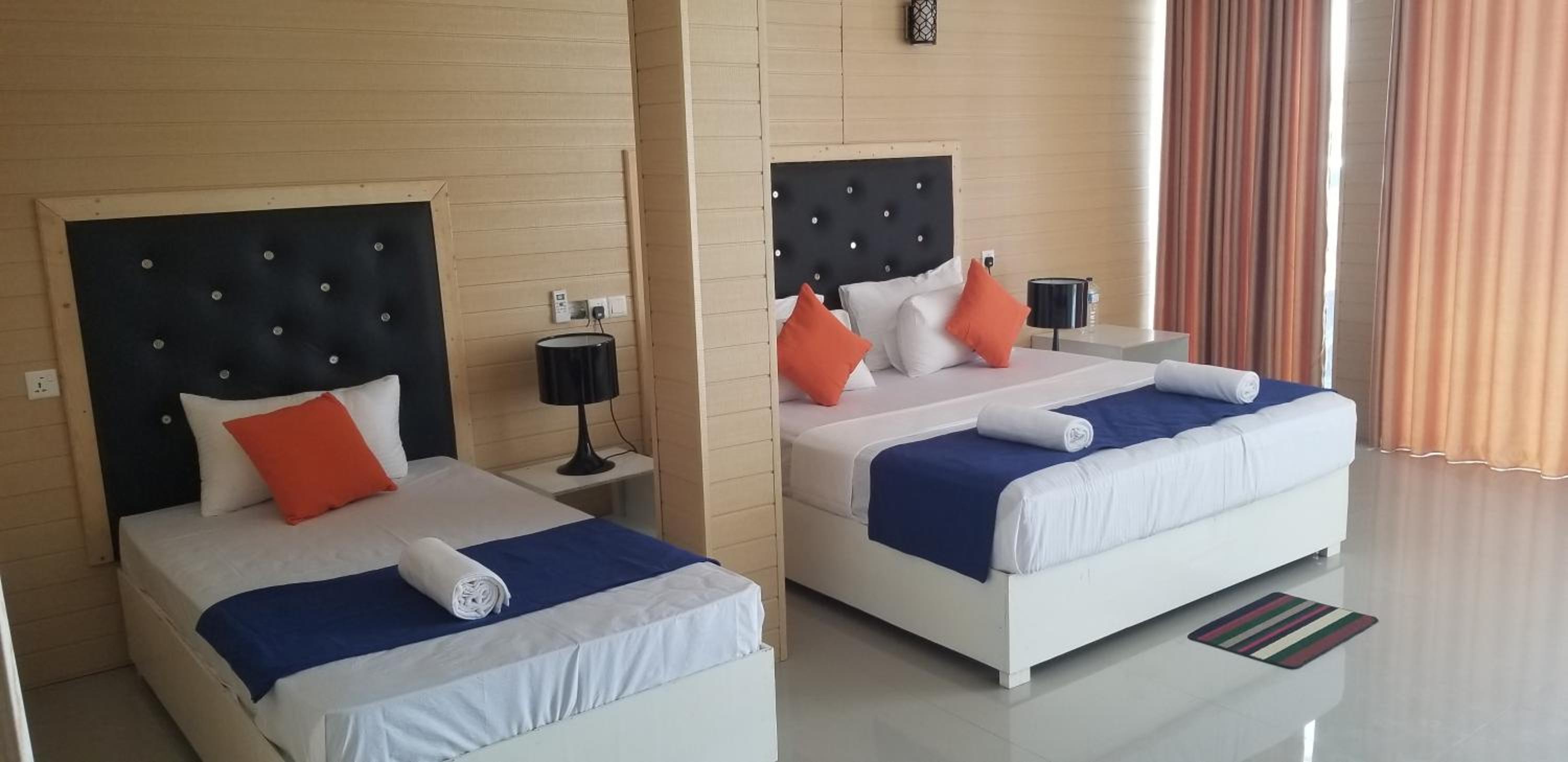 Deluxe Triple Room with Sea View - Photo 16
