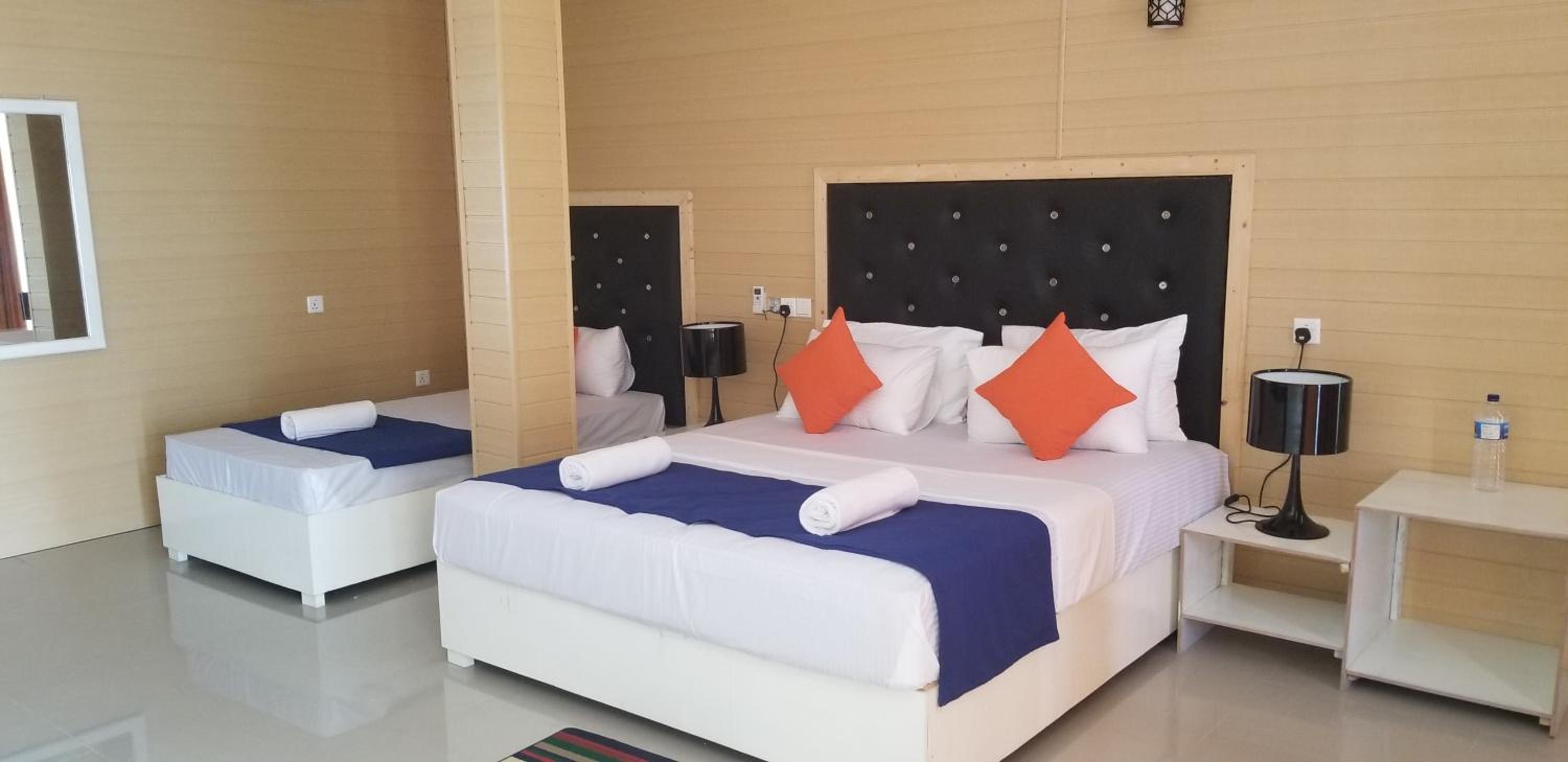Deluxe Triple Room with Sea View - Photo 15