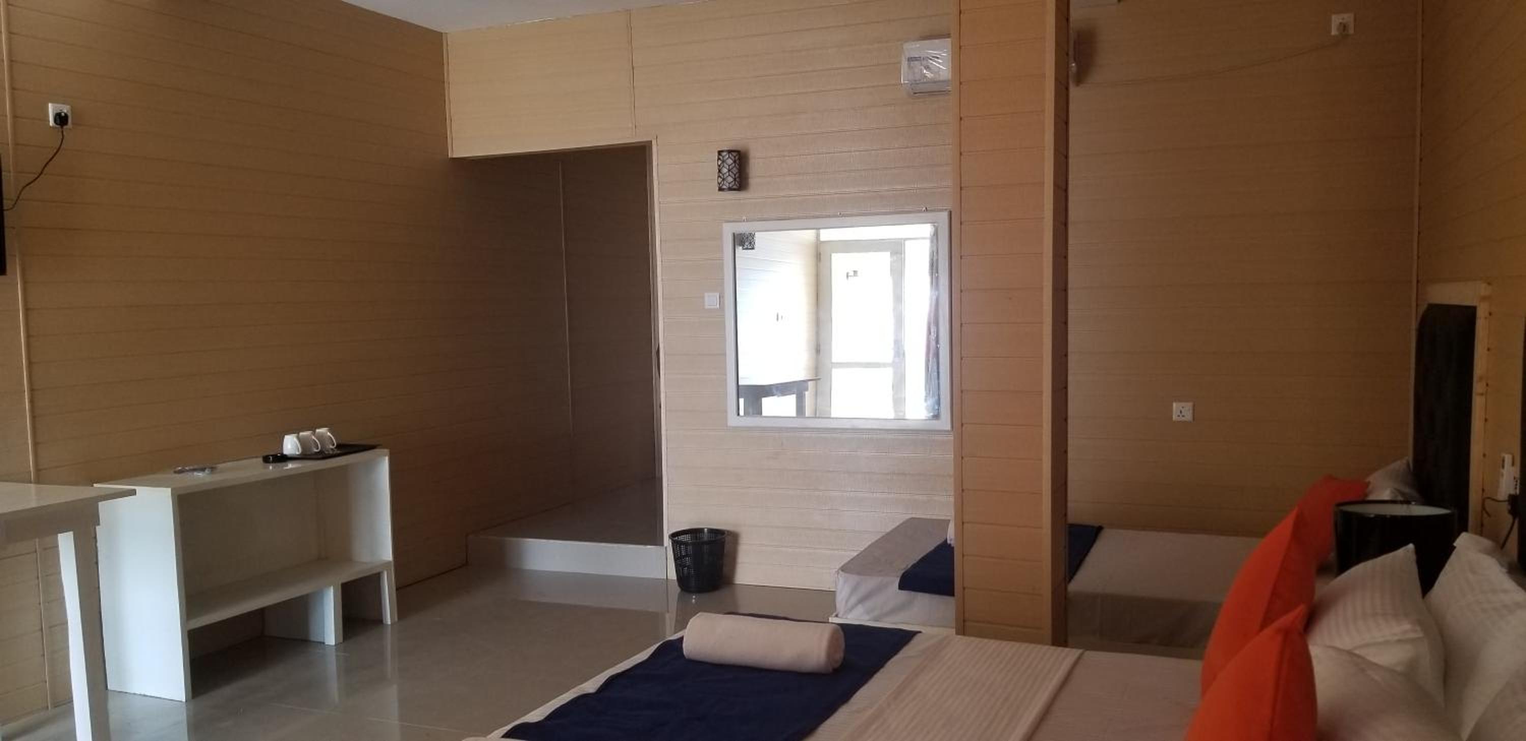 Deluxe Triple Room with Sea View - Photo 12