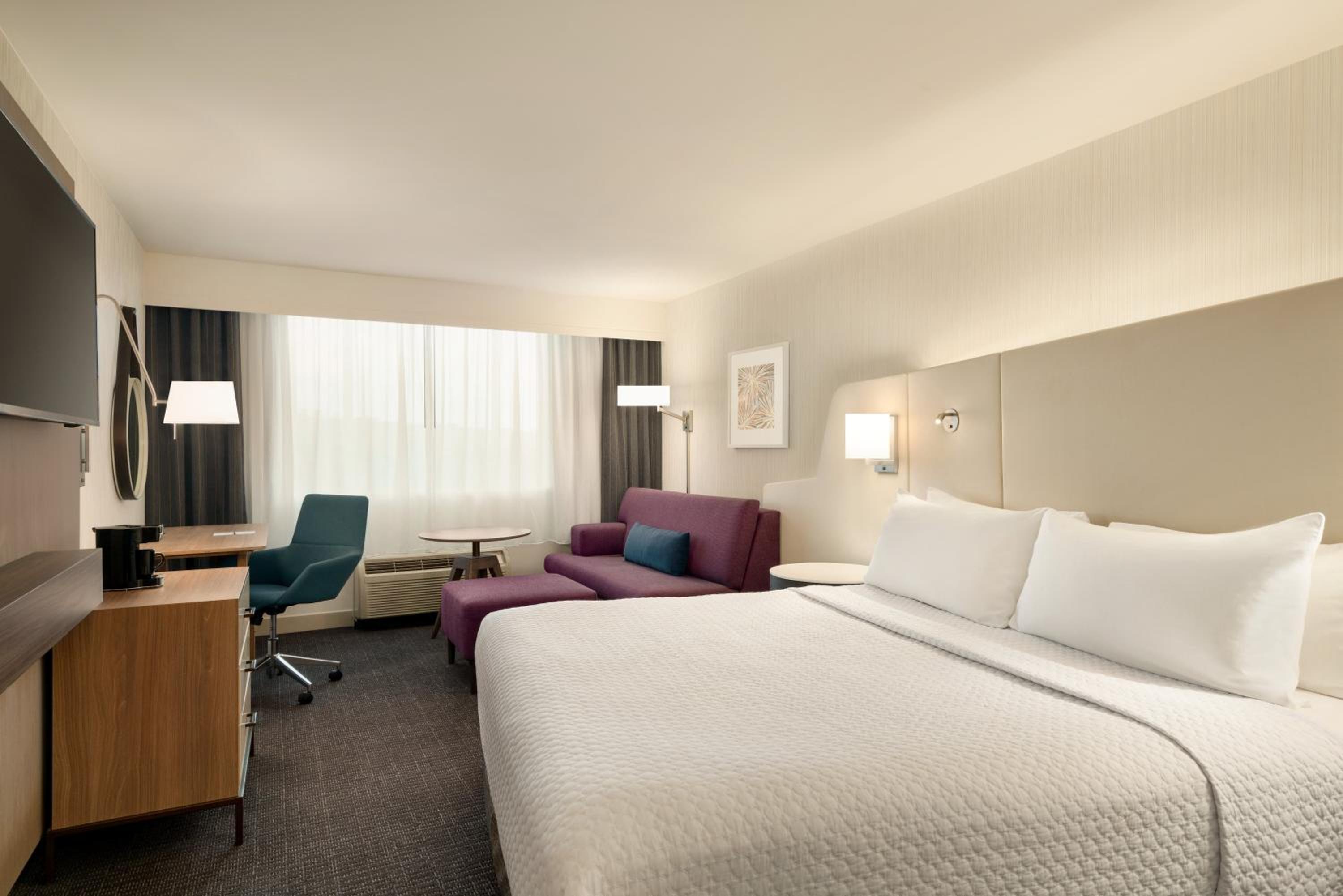 Standard King Room with Sofa Bed