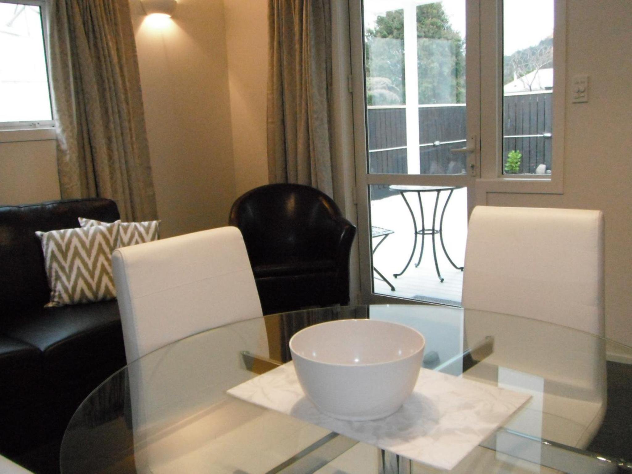Luxury One-Bedroom Apartment - Unit 2 - Photo 18
