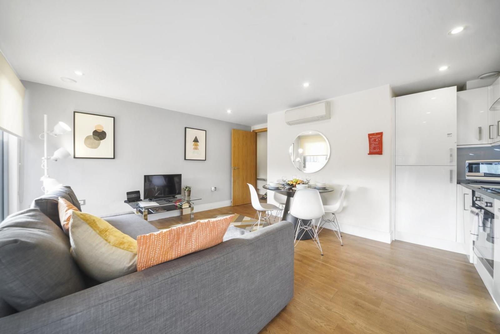 One-Bedroom Apartment