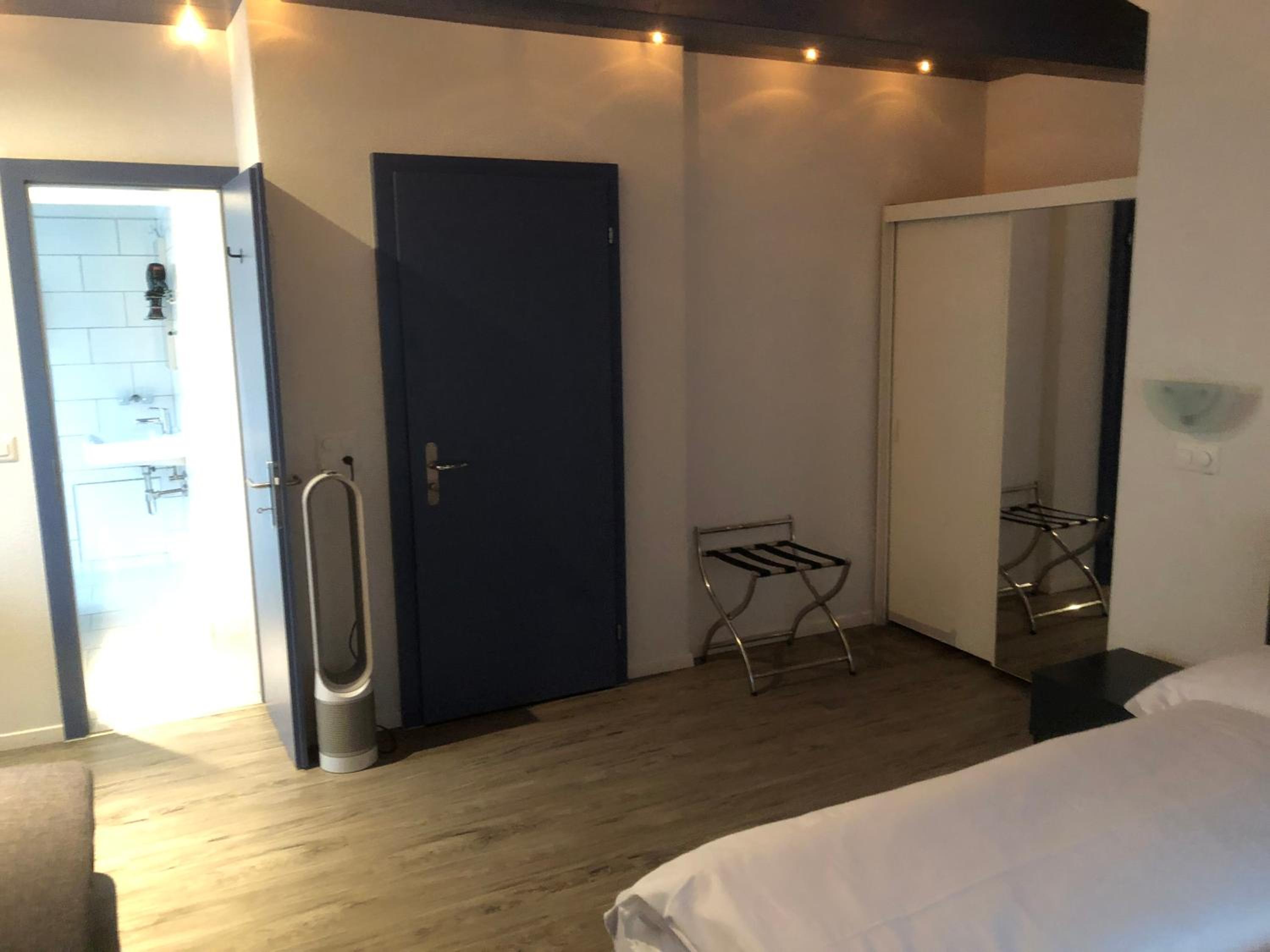 Deluxe Double or Twin Room - Photo 2