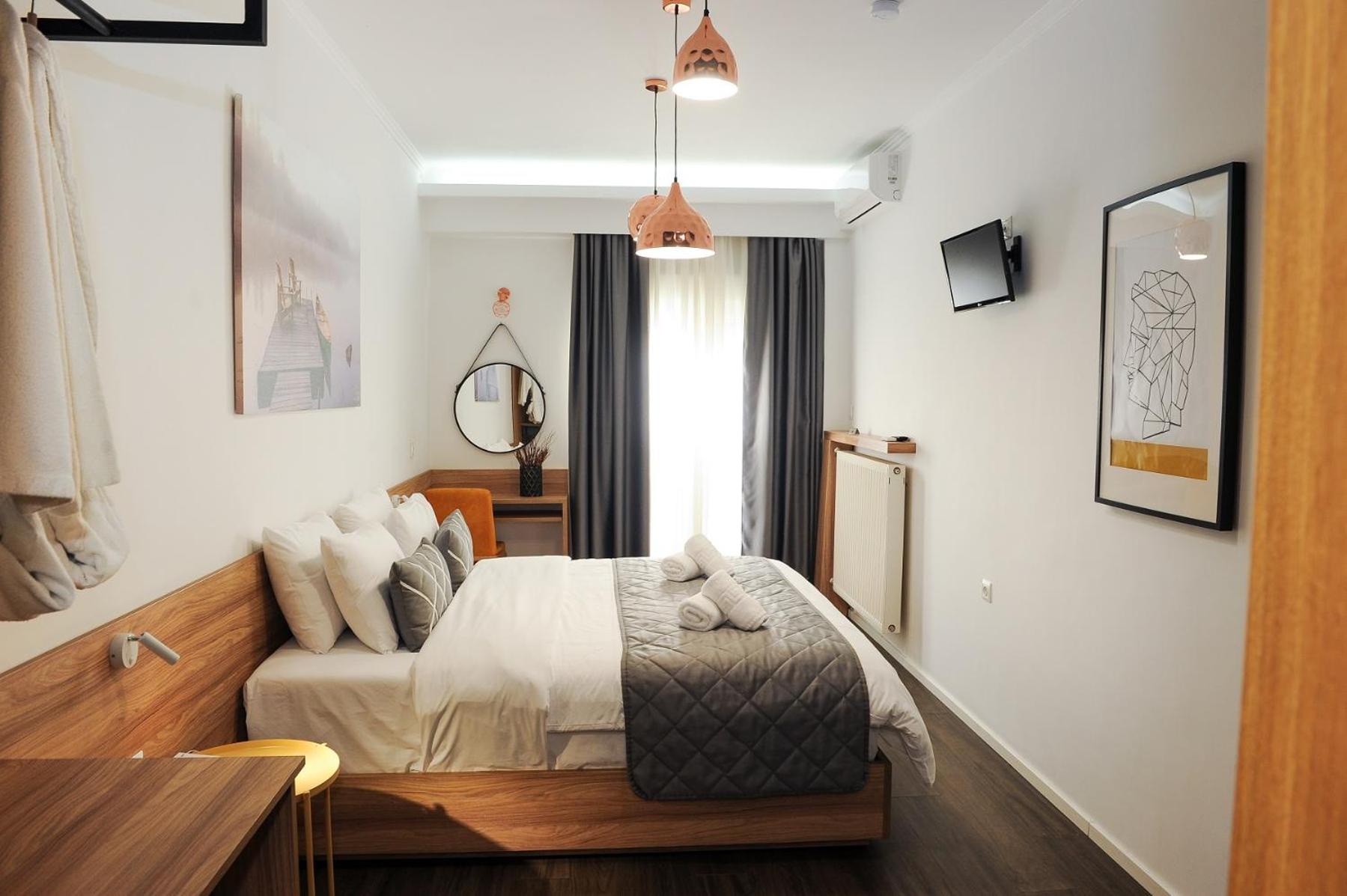 Standard Double Room - Photo 2