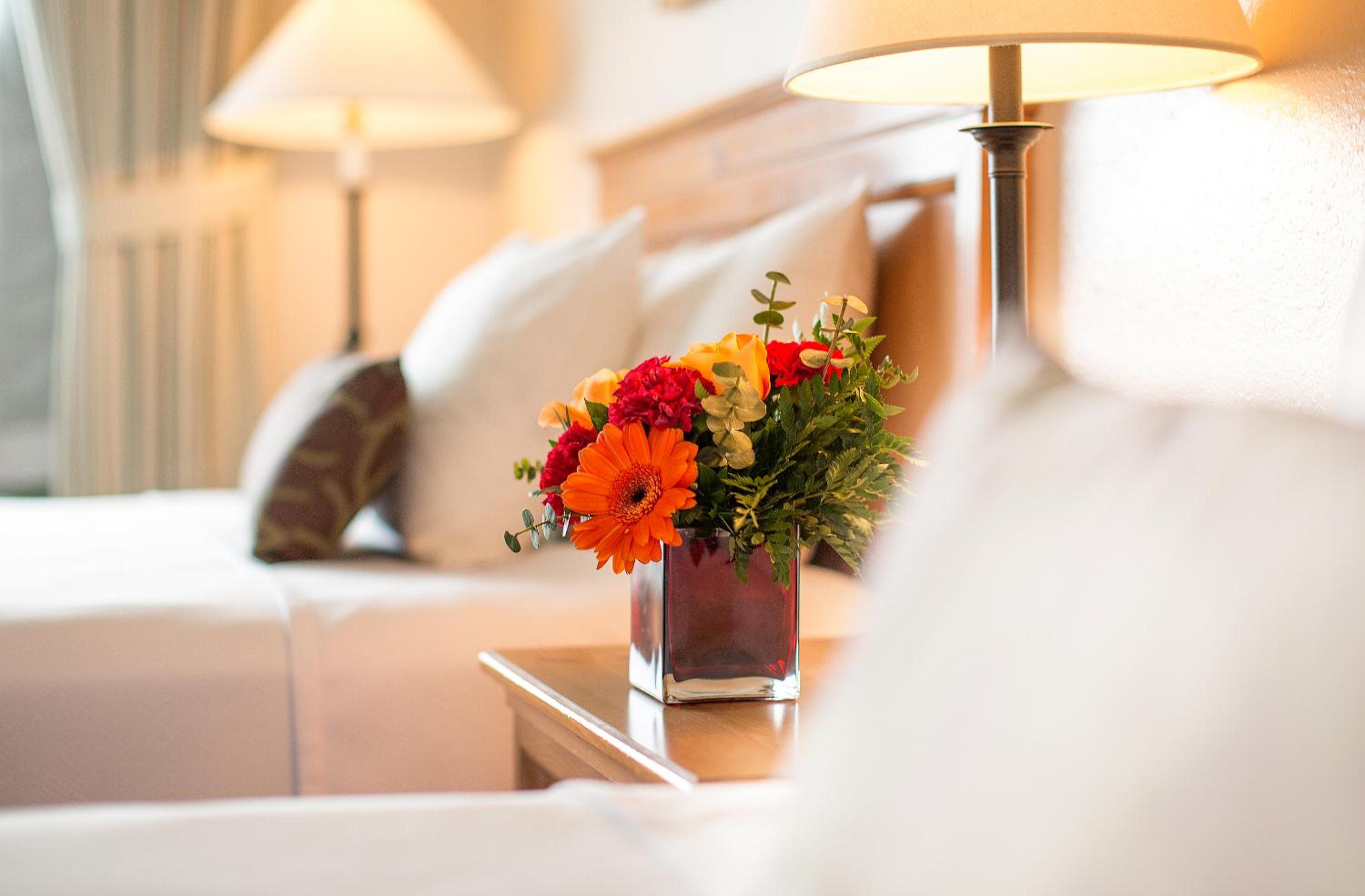 Deluxe Queen Room with Two Queen Beds - Photo 5