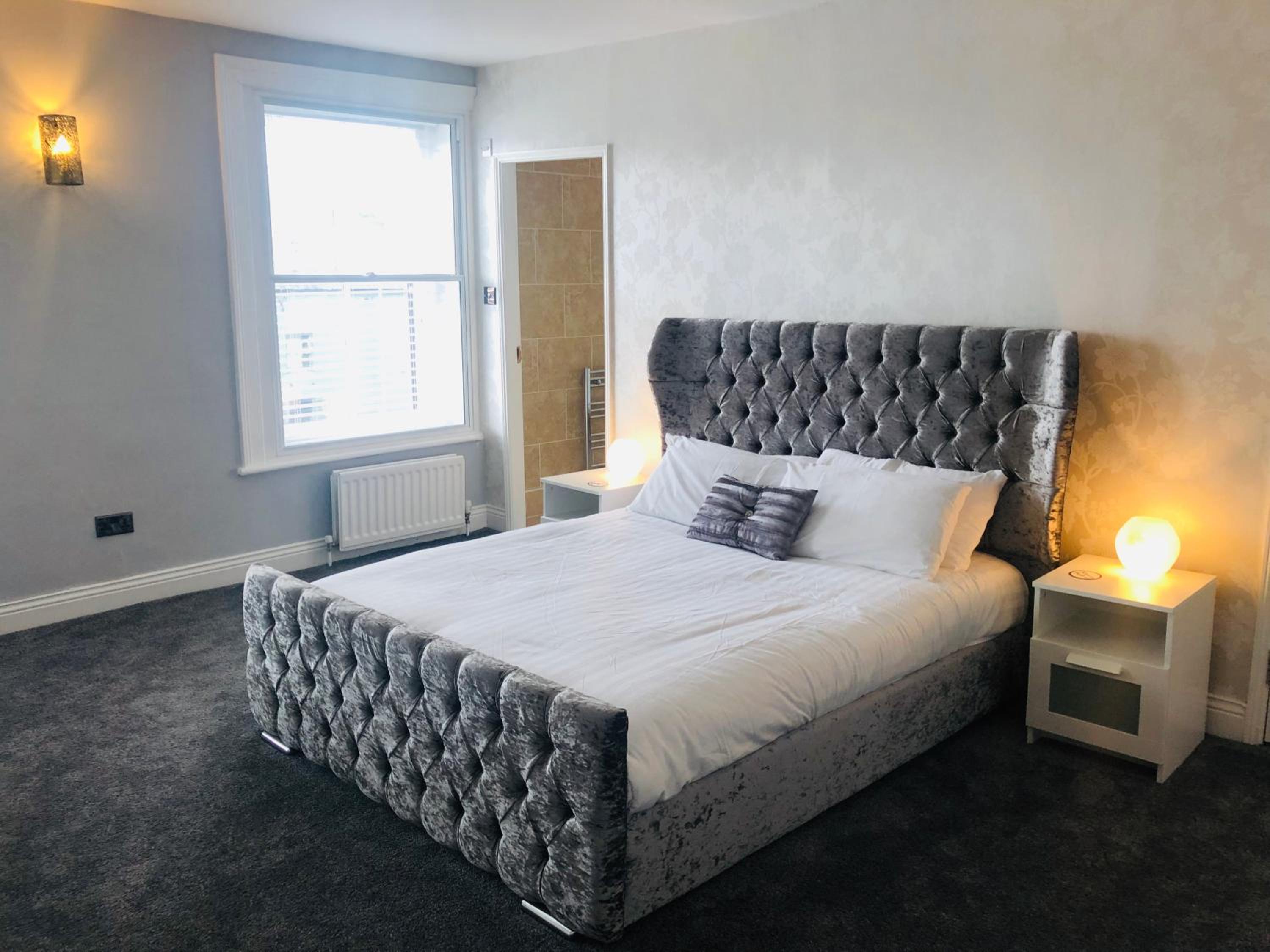 Standard Double Room - Photo 5