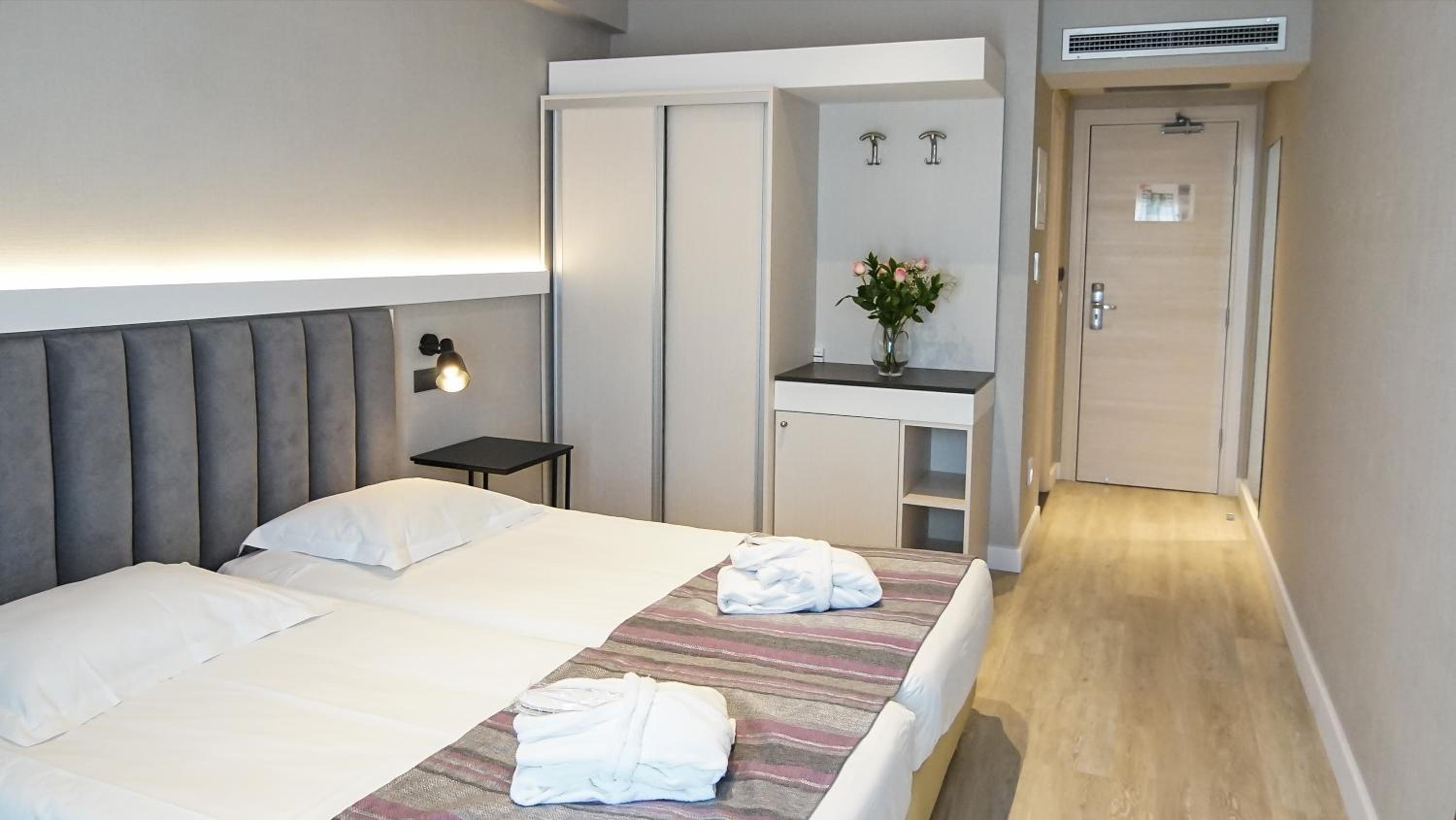 Executive Double or Twin Room with Acropolis View - Photo 11