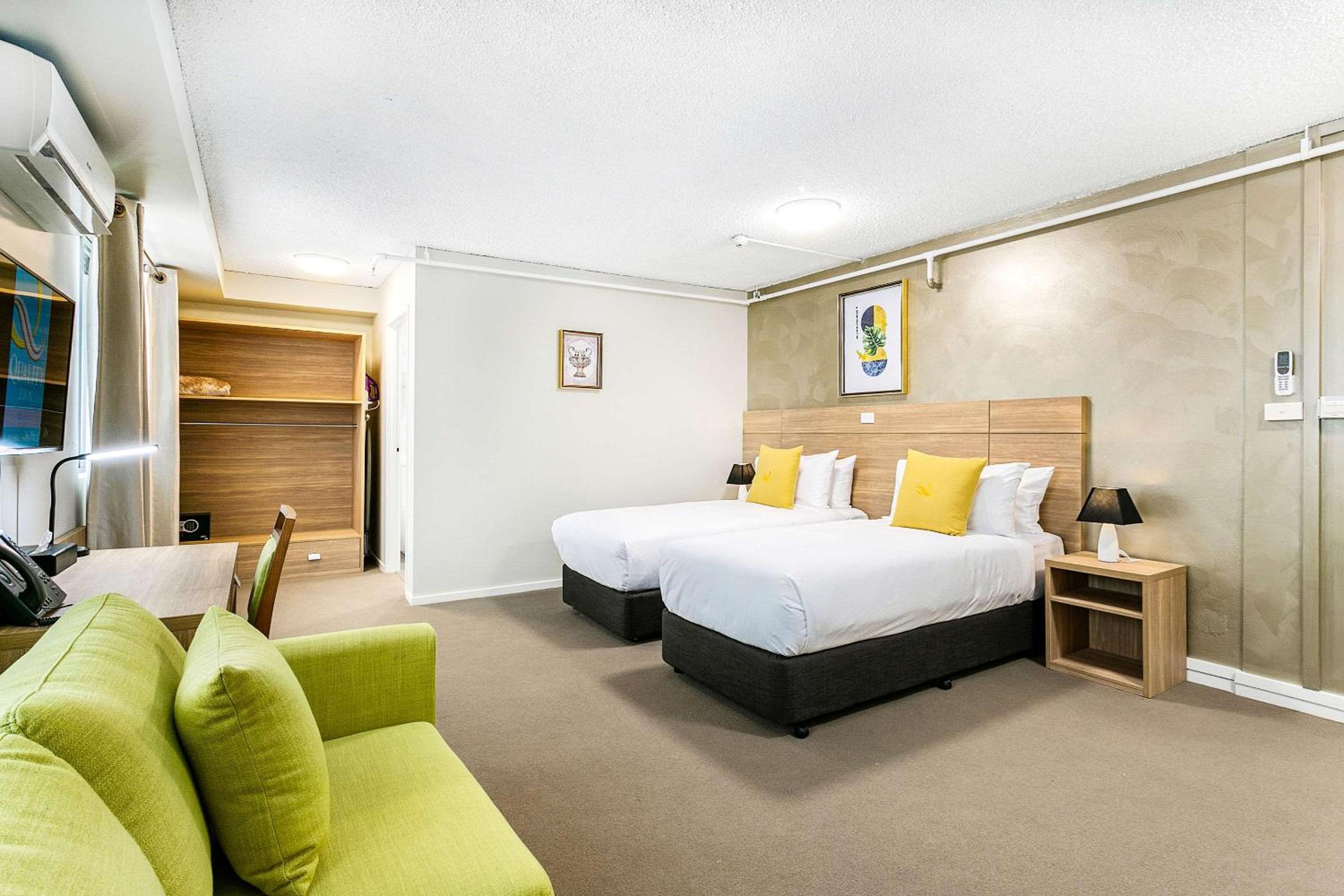 King Room with Sofa-Bed - Non-Smoking