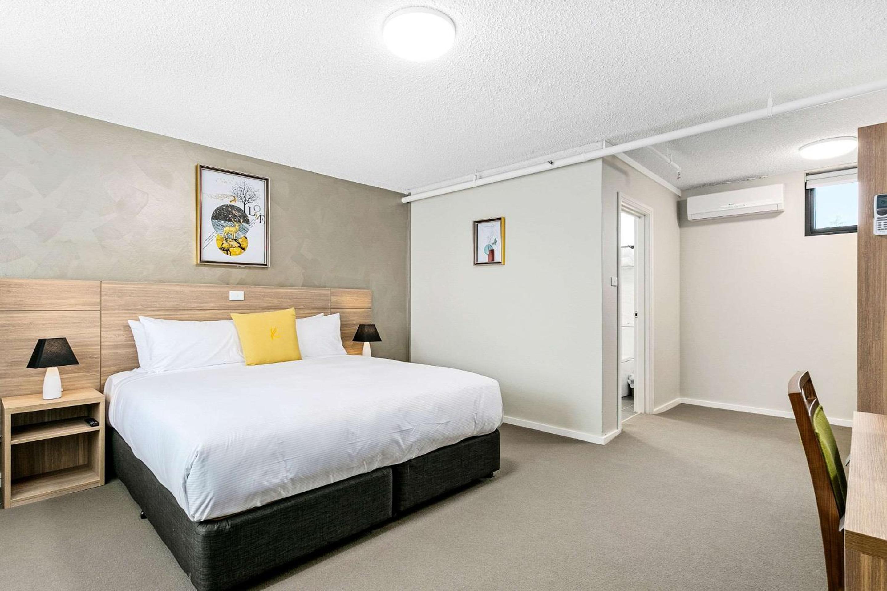 Superior King Room