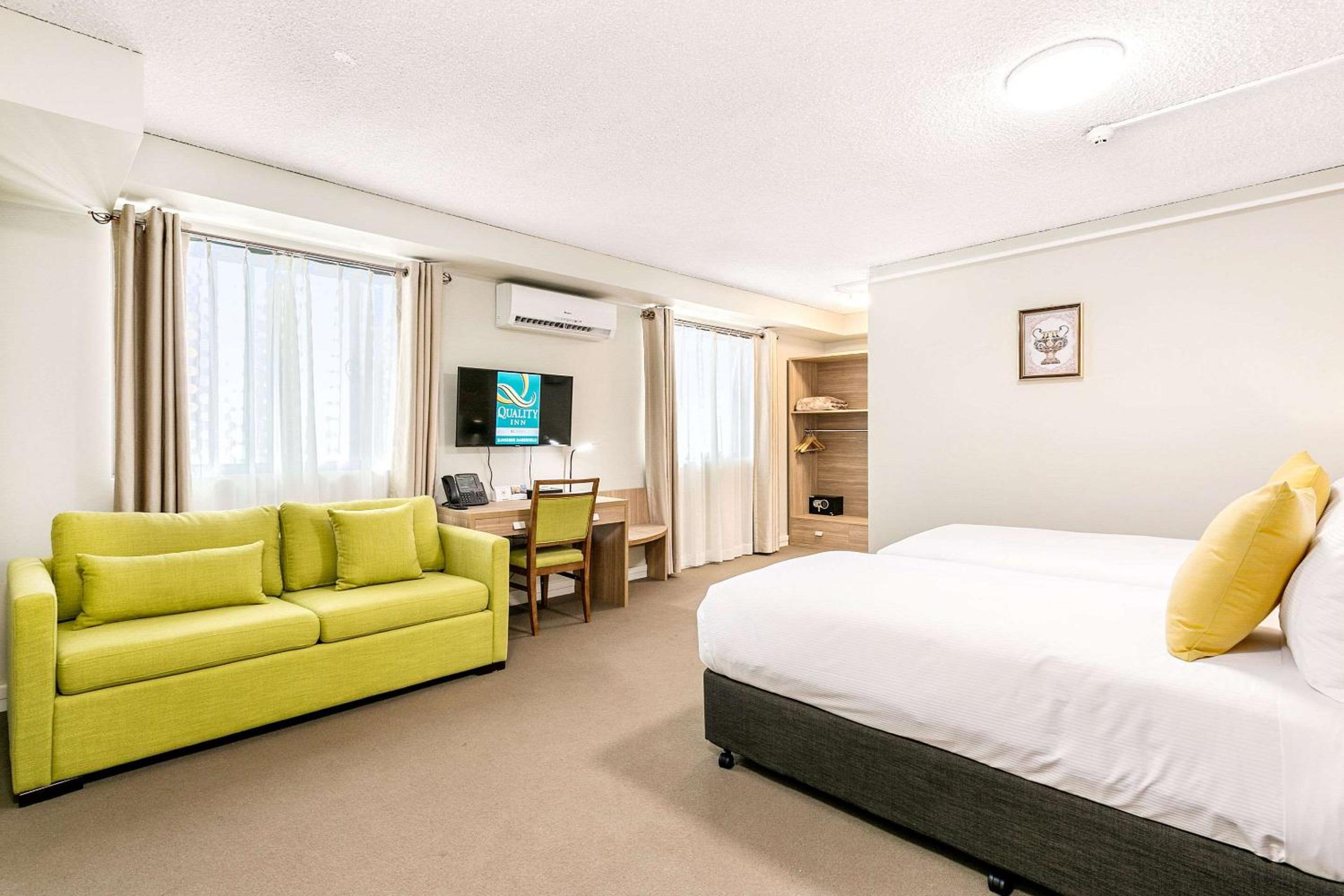 King Room with Sofa-Bed - Non-Smoking
