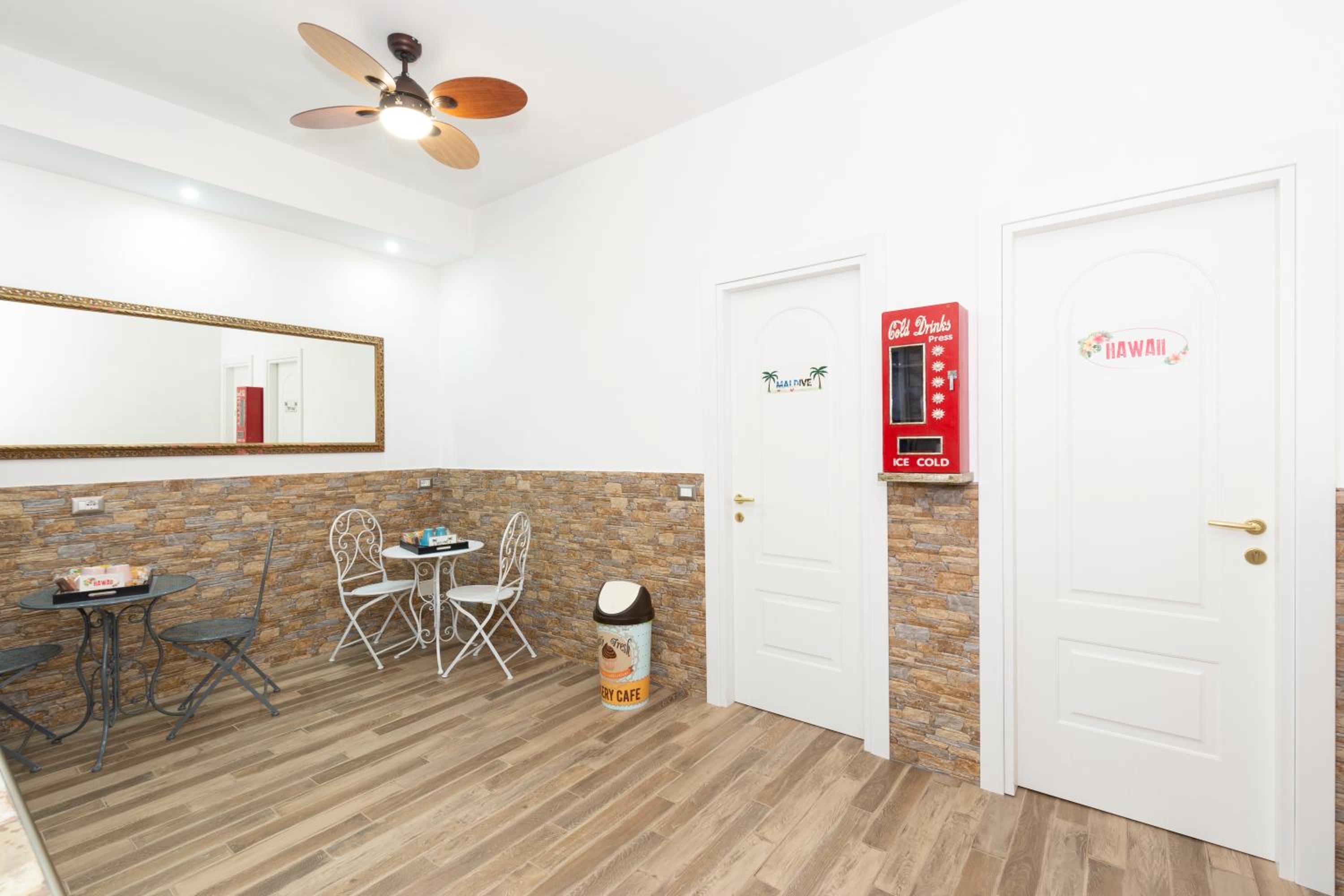 Large Double or Twin Room photo 3