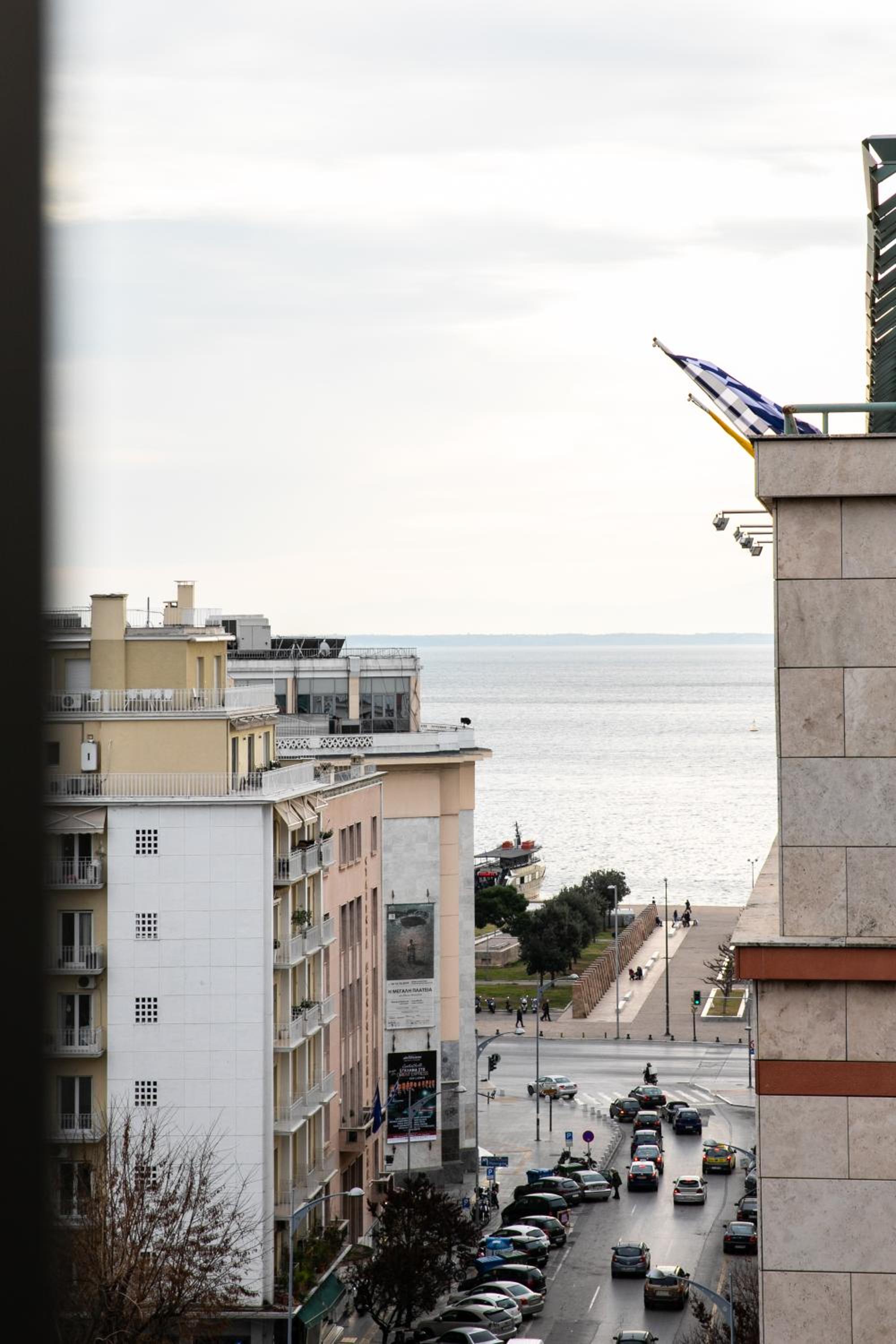 Junior Suite with Sea View - Photo 11
