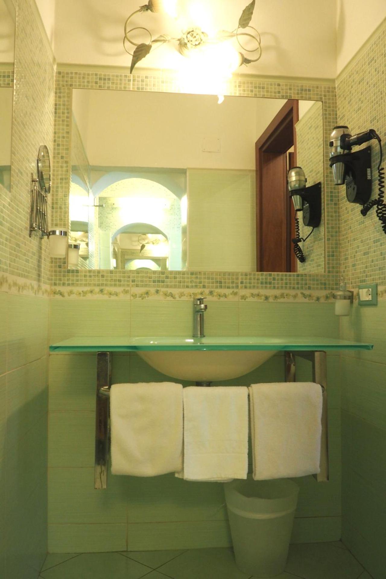 Triple Room photo 3
