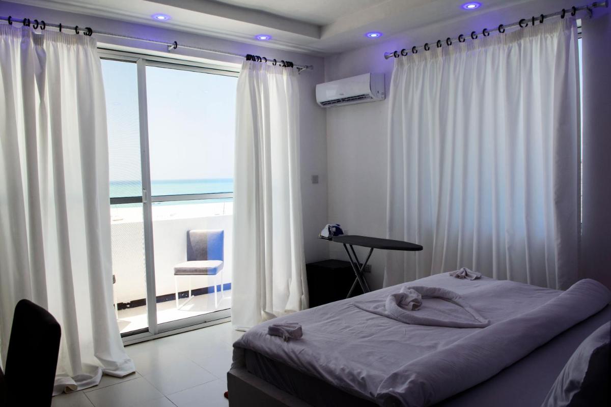 Deluxe Double Room with Balcony and Sea View - Photo 2