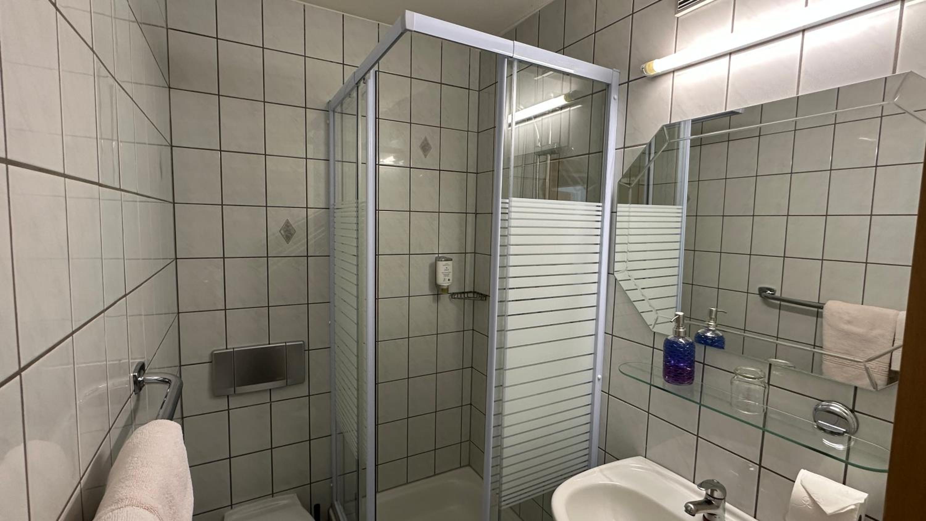 Economy Double or Twin Room