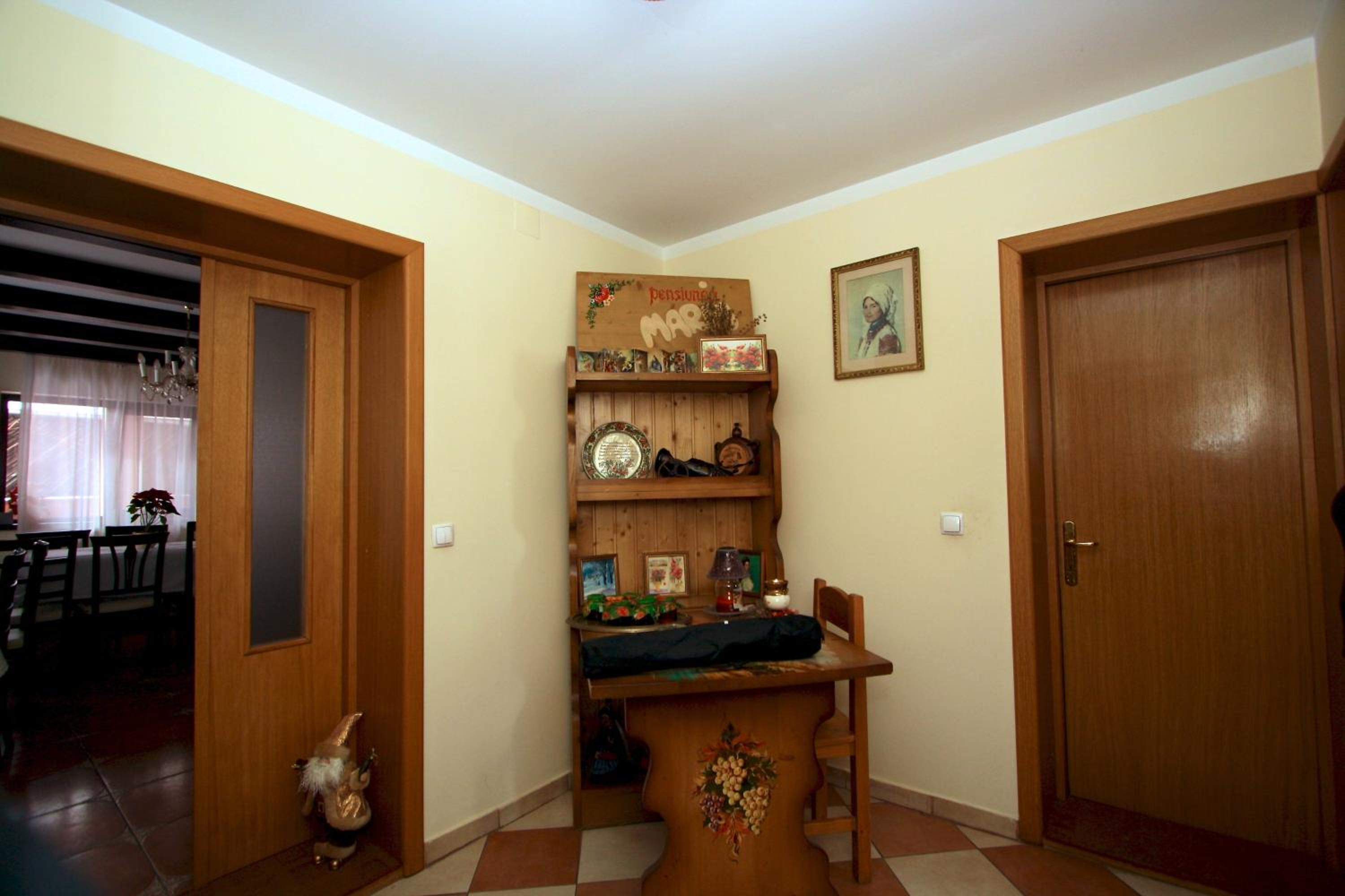 Three-Bedroom Suite with Balcony - Photo 3