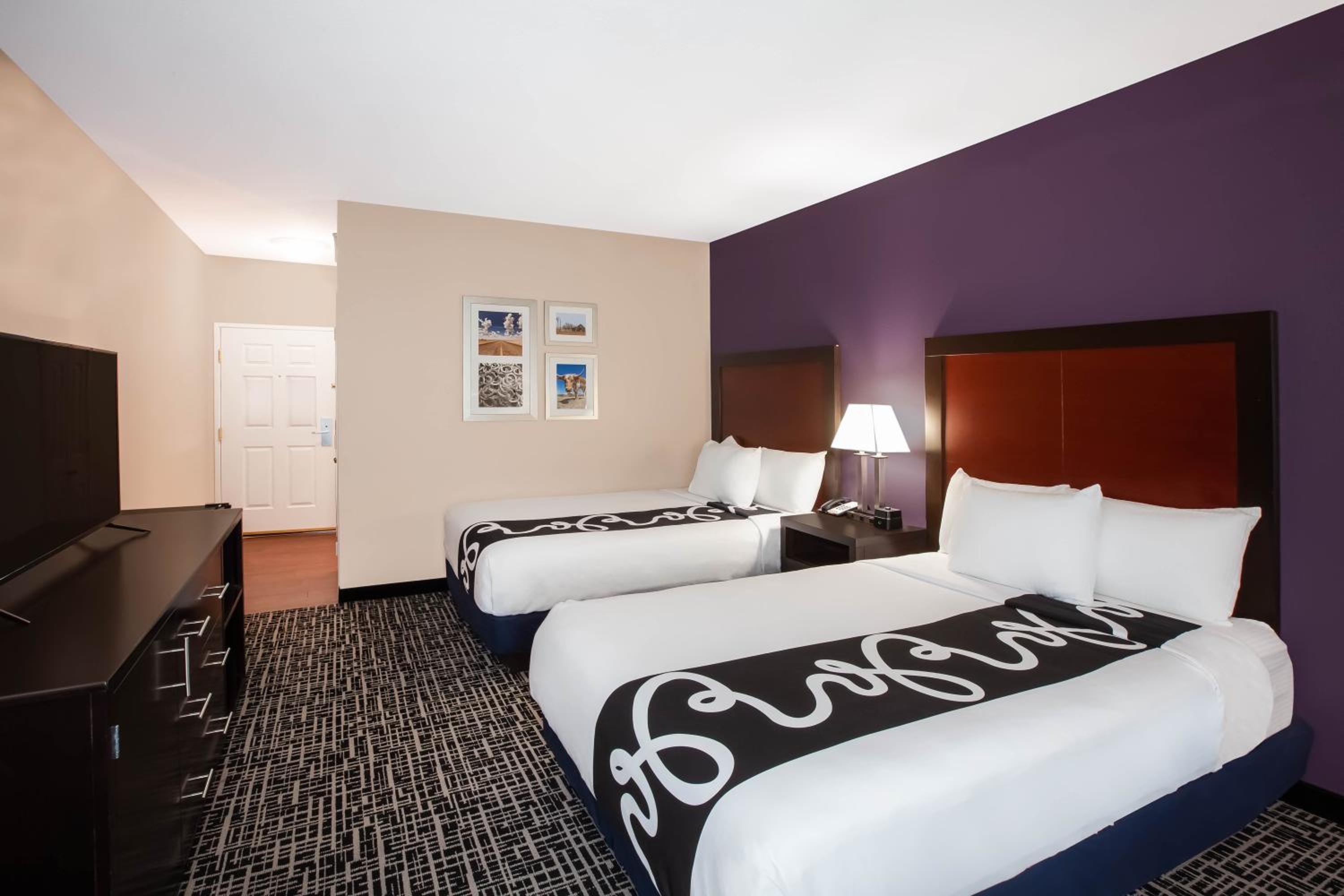 Double Room - Non-Smoking  - Photo 1