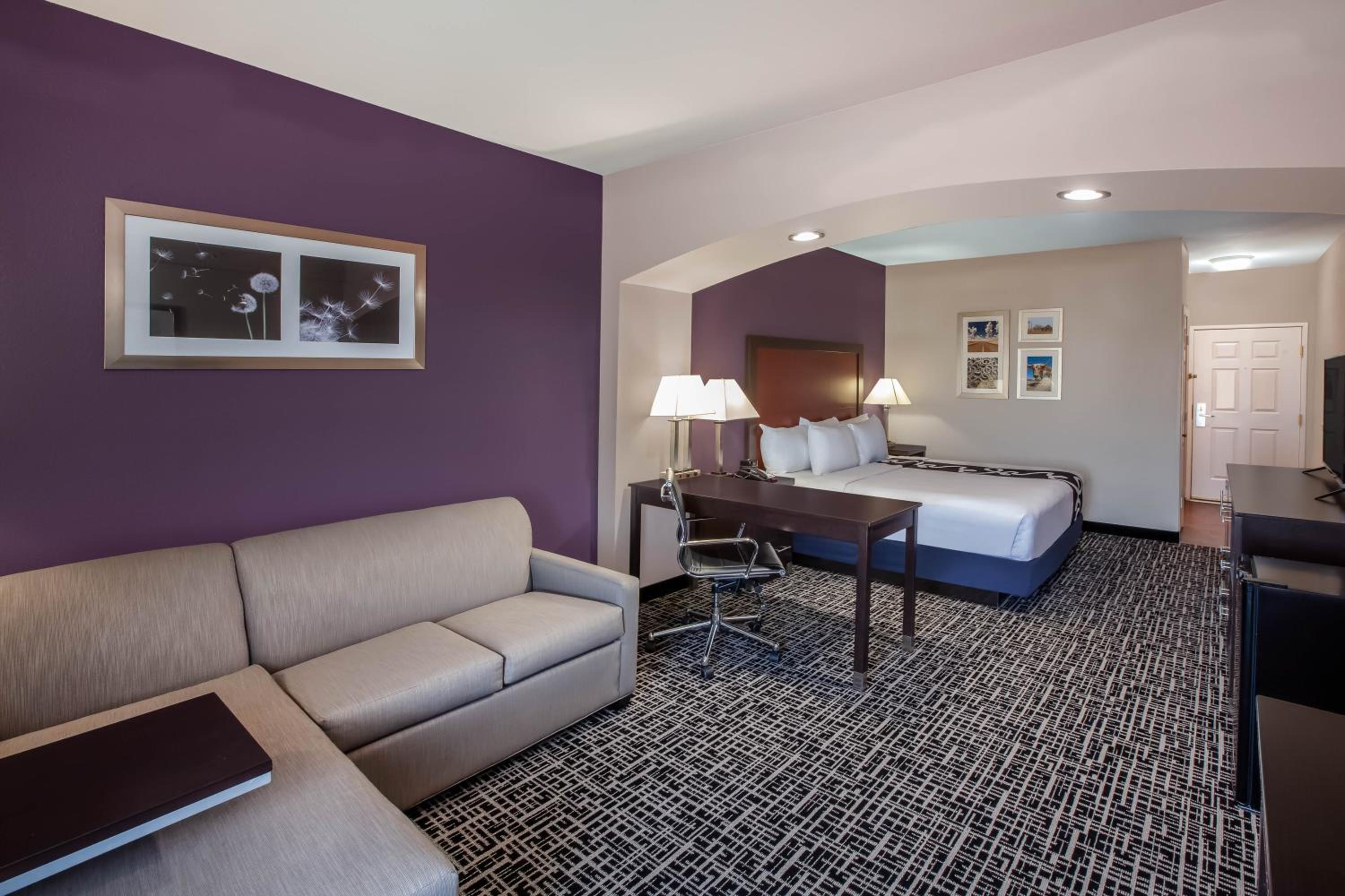 Executive King Room - Photo 2