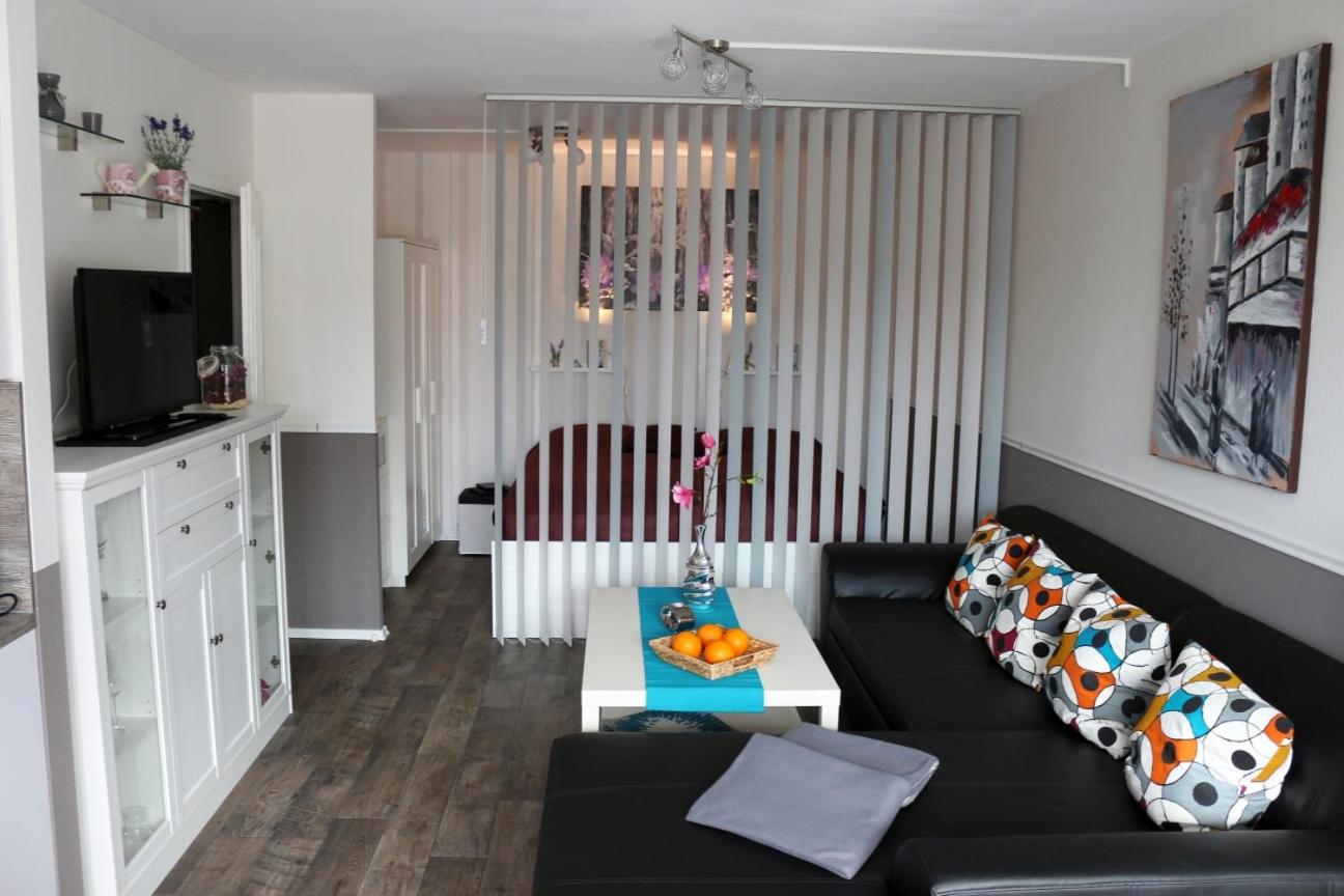 Apartment with Balcony photo 1