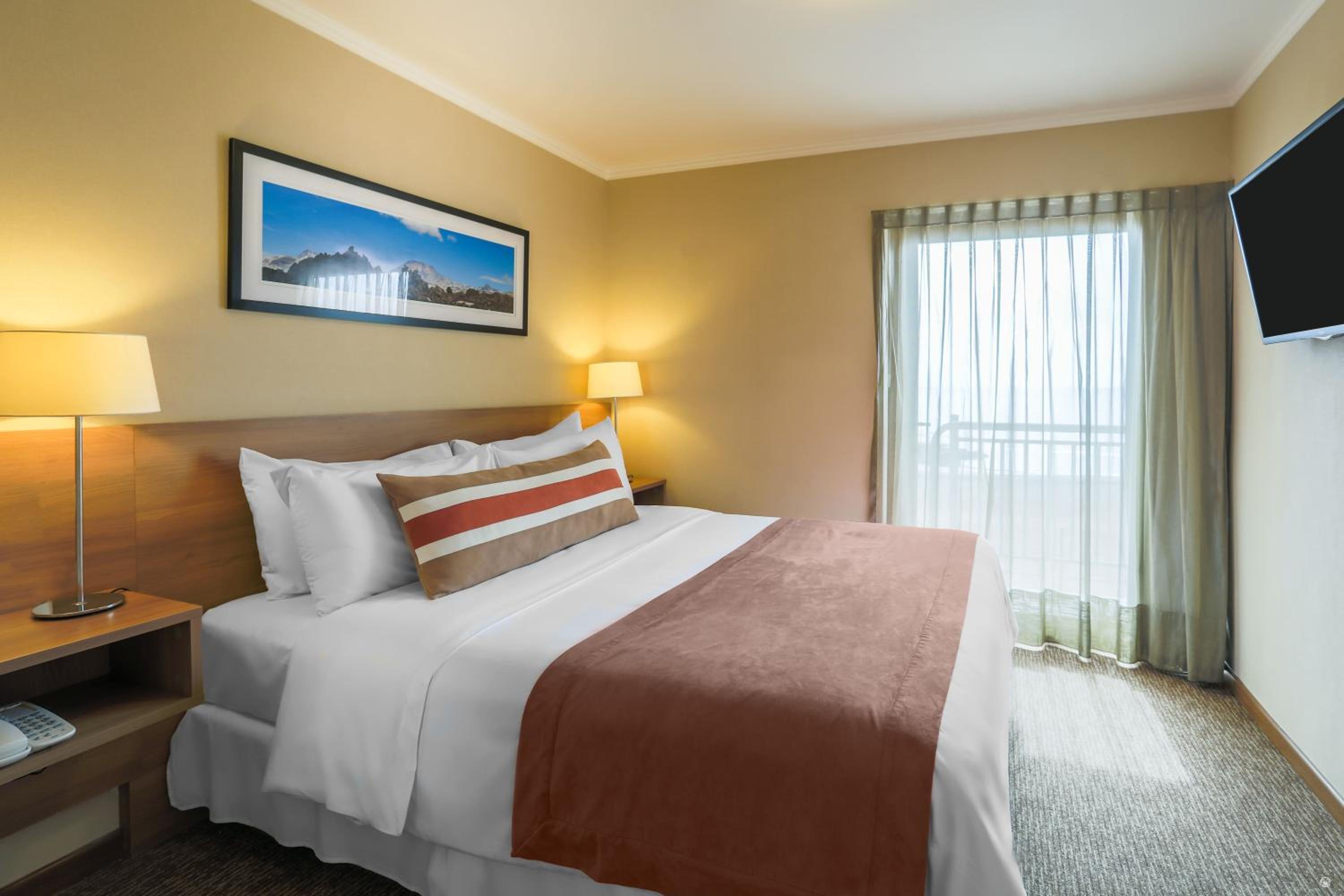 Two-Bedroom Suite With Two Queen Beds photo 1