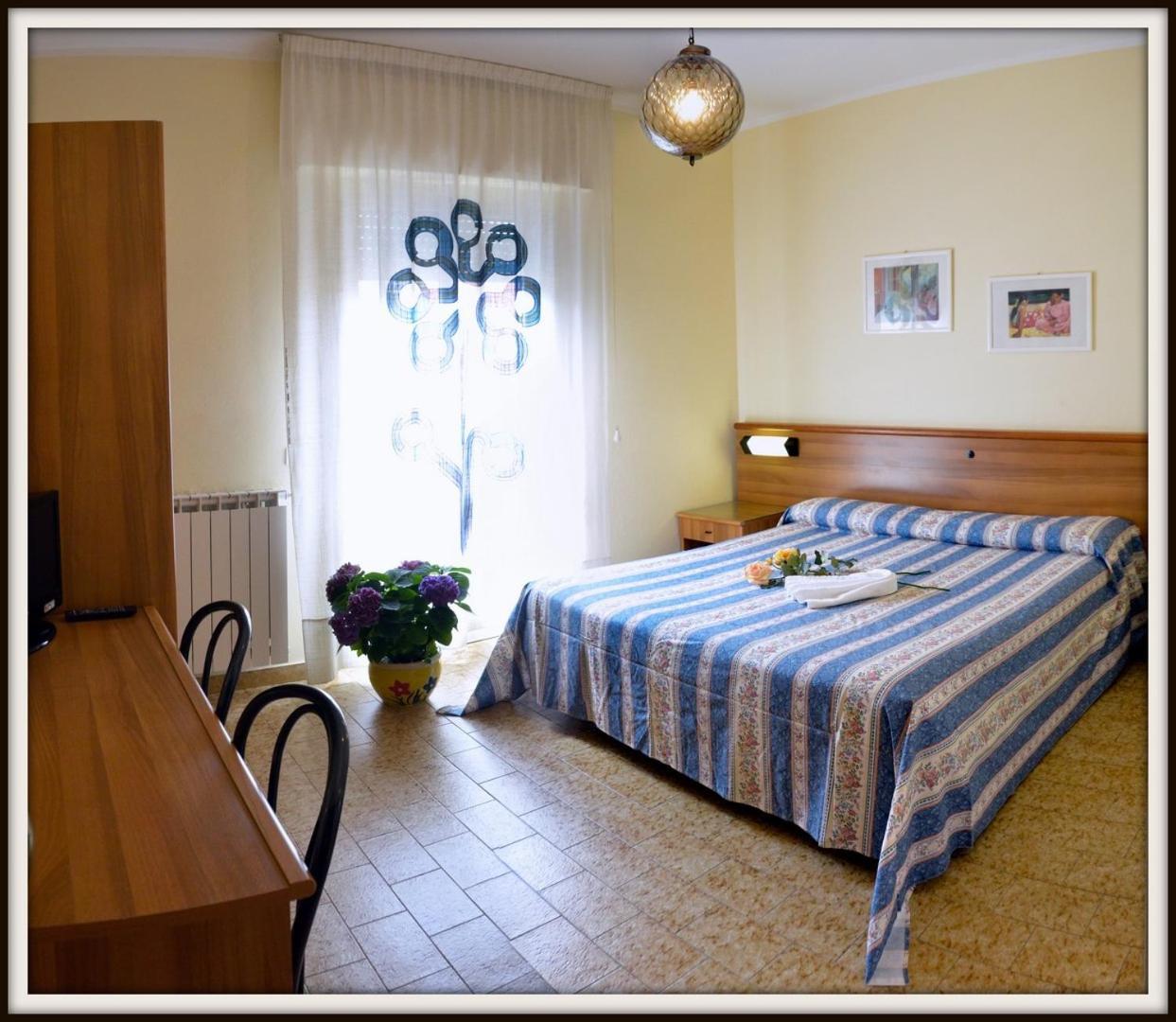 Double Room - Photo 1