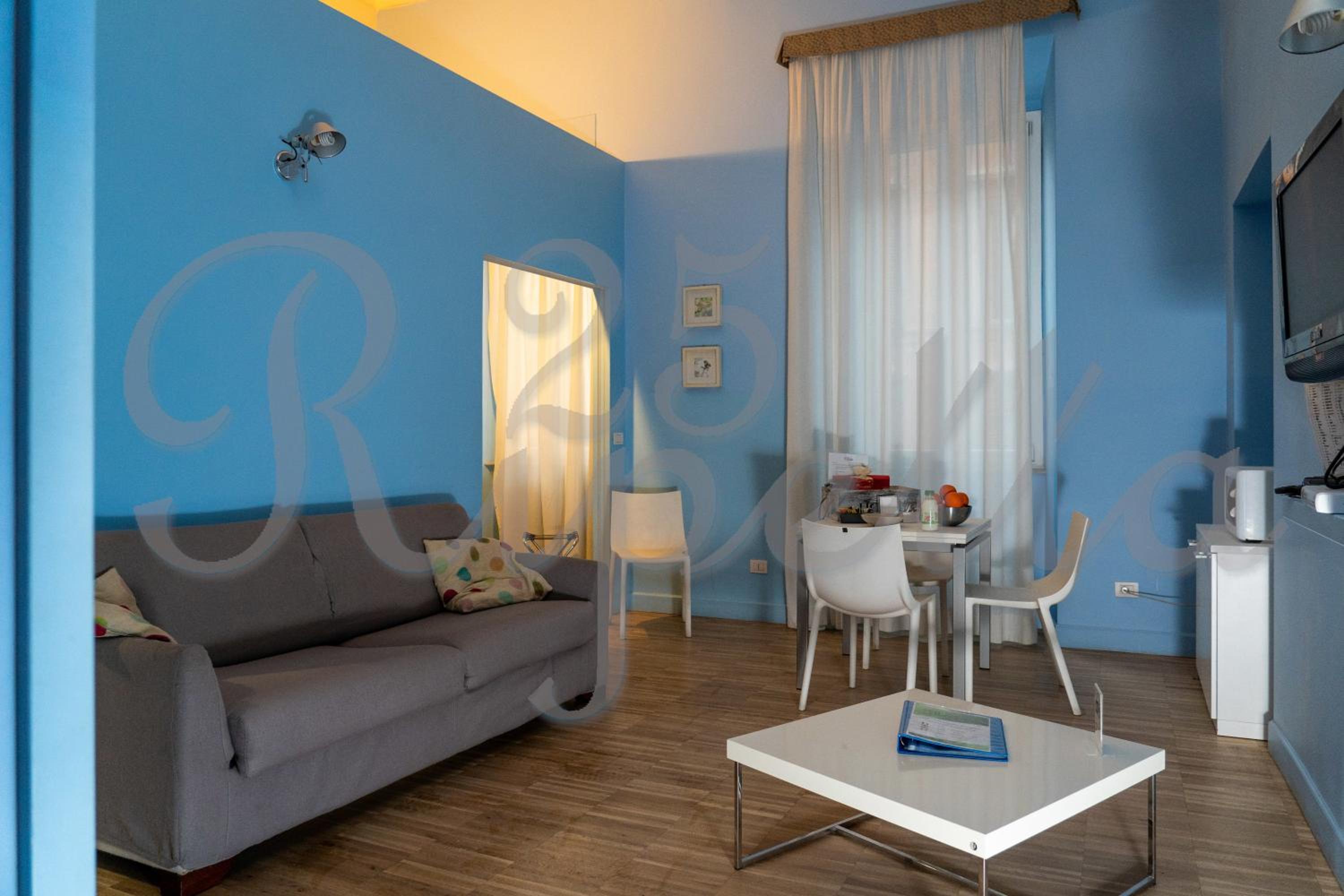Apartment photo 1