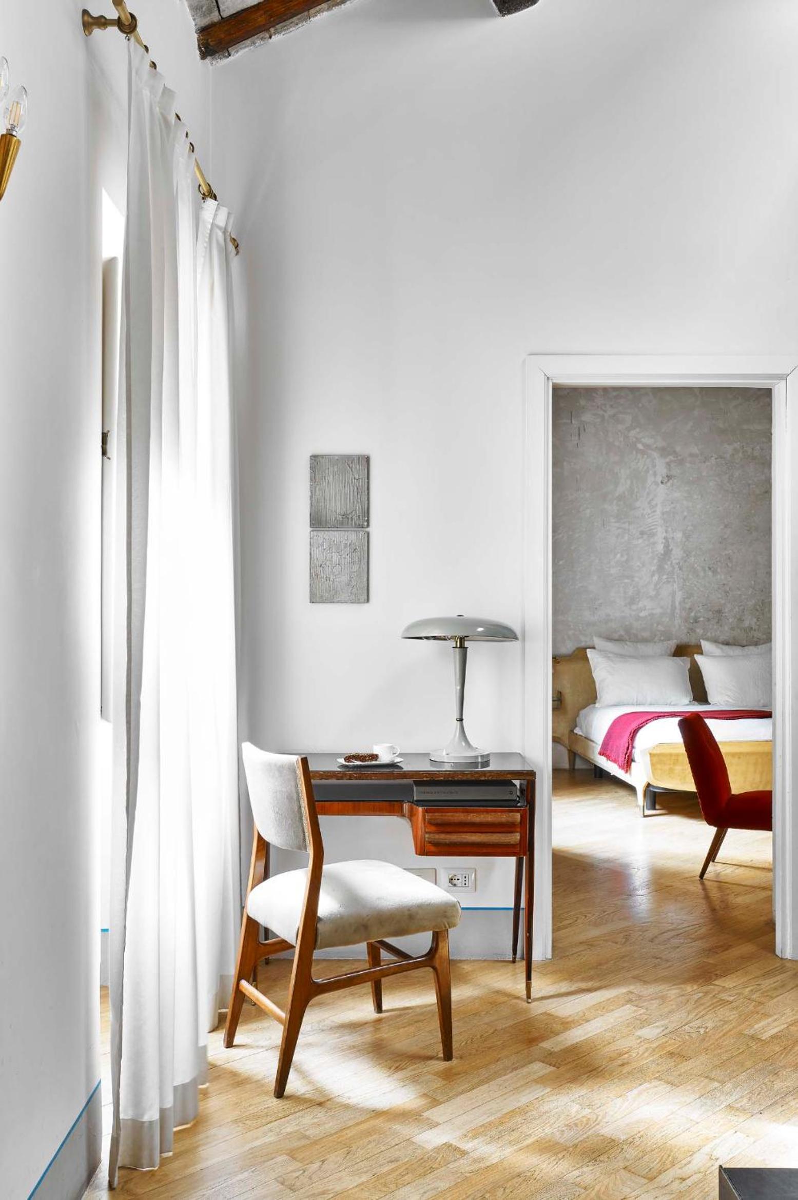 Two-Bedroom Apartment - Penthouse photo 2