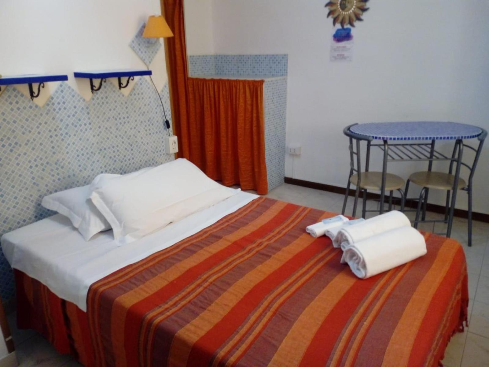 Deluxe Double Room With Extra Bed