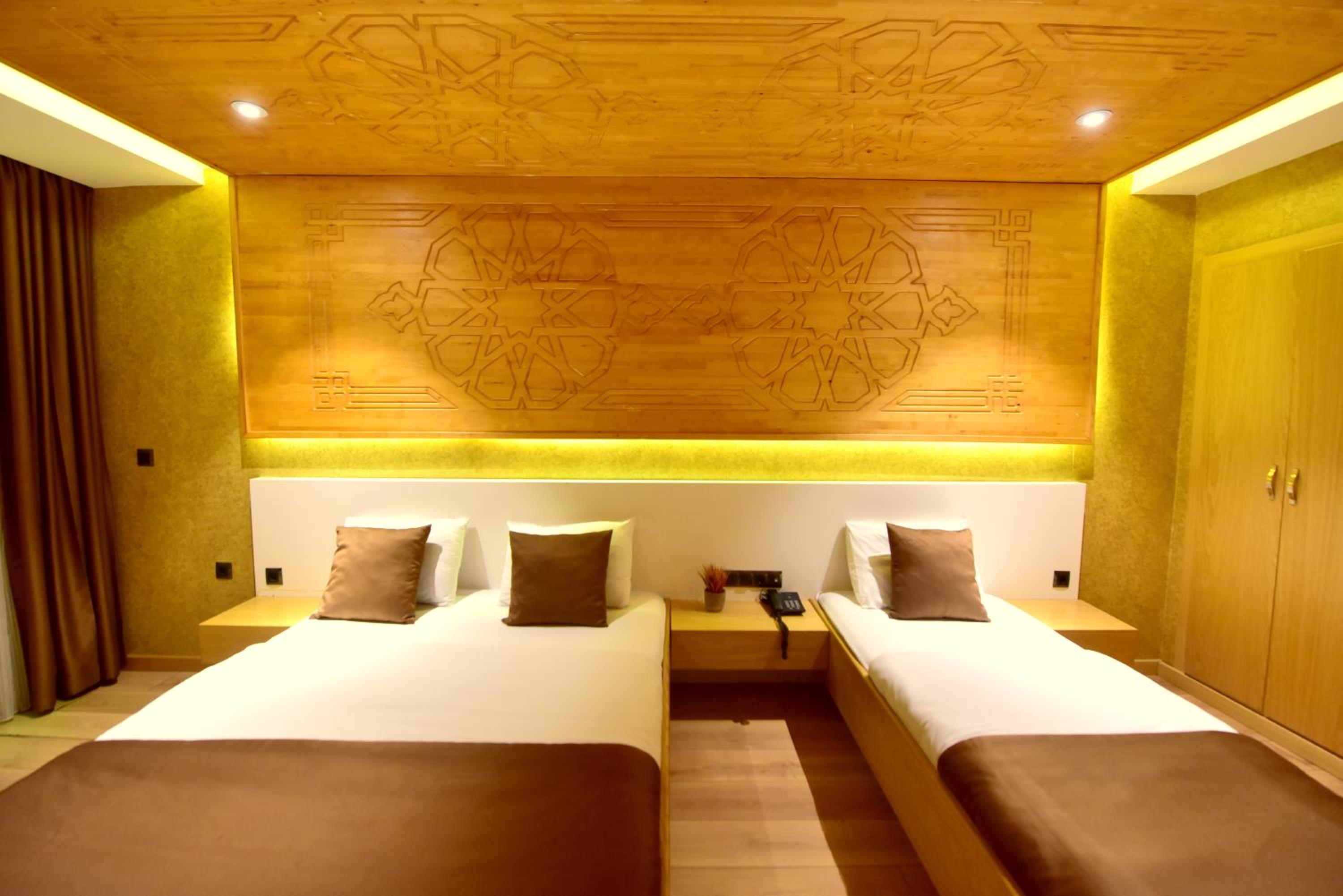 Triple Room - Photo 9