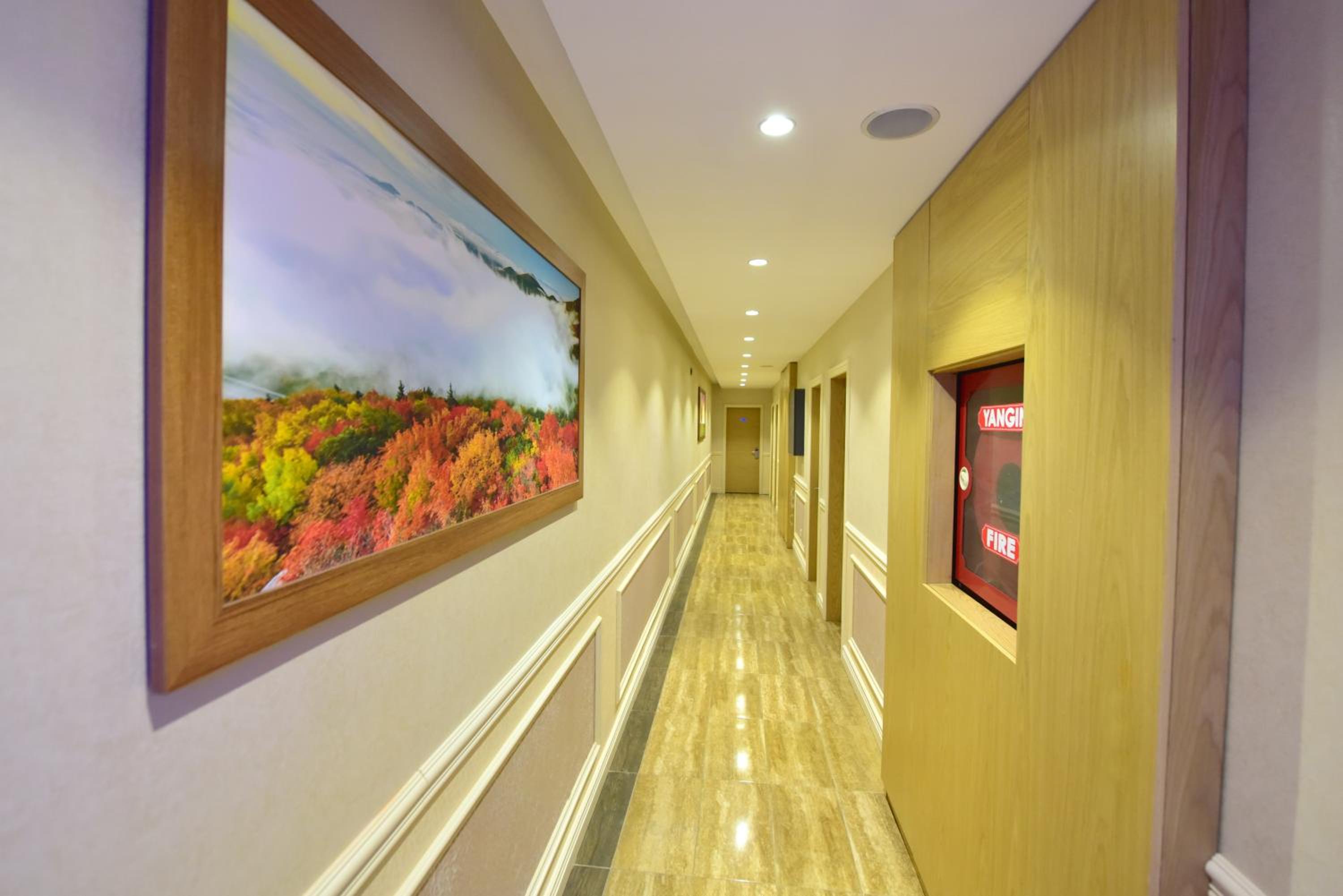 Triple Room - Photo 6