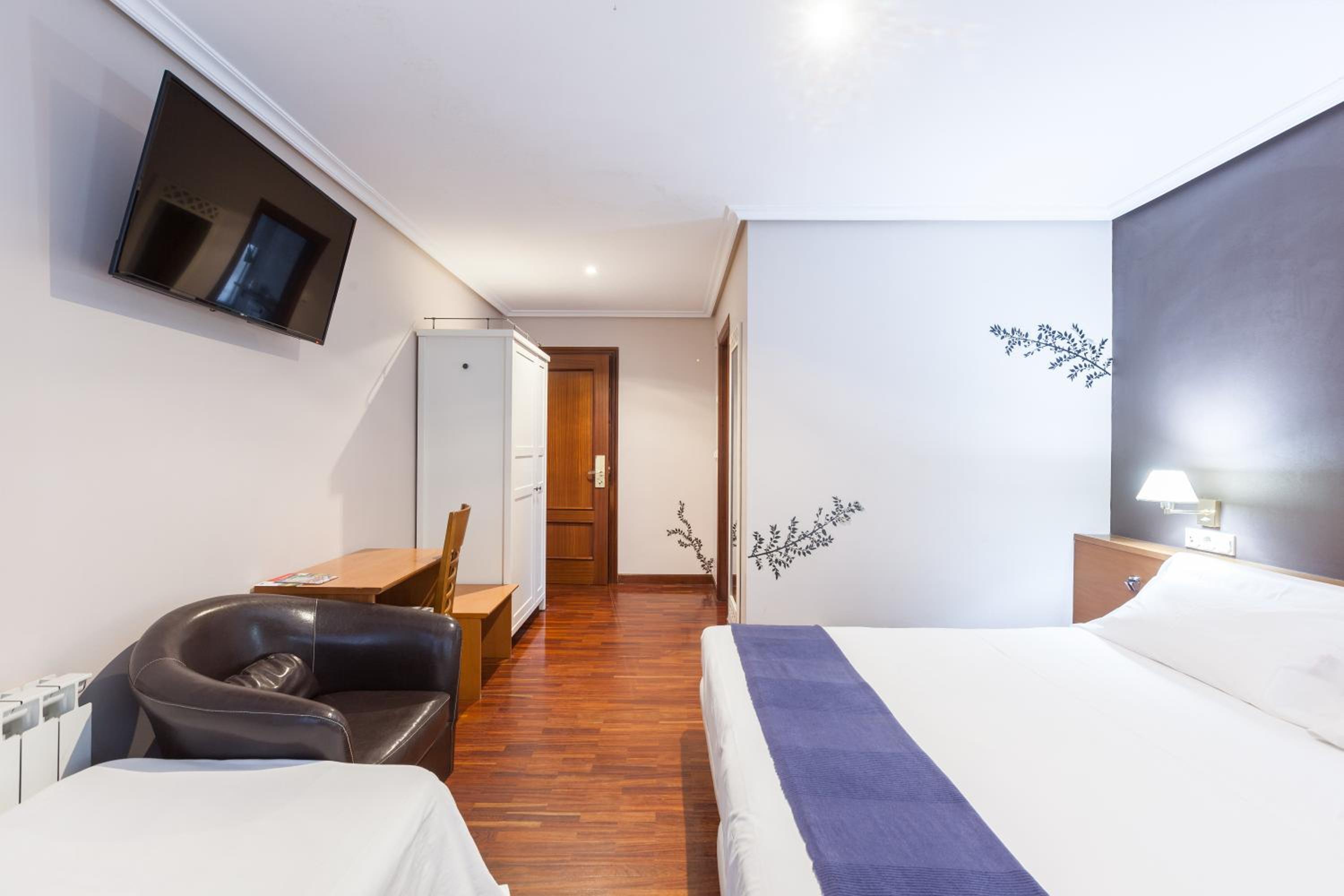 Quadruple Room photo 3
