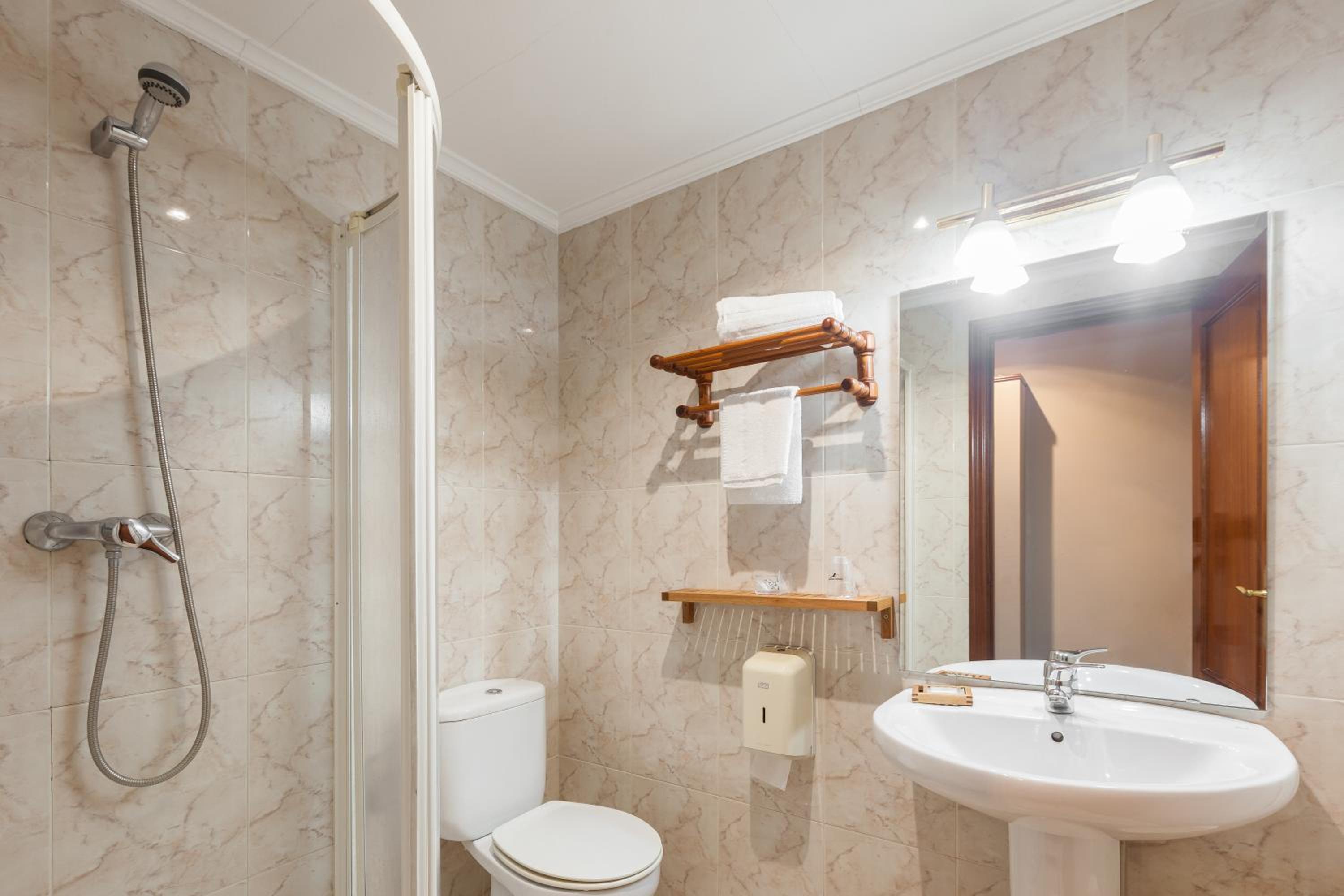 Single Room photo 2