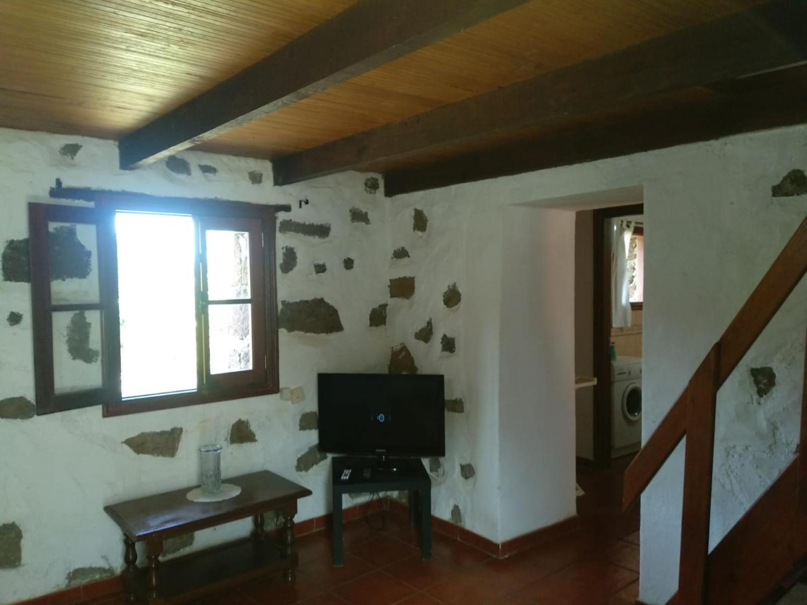 Two-Bedroom House - Photo 5